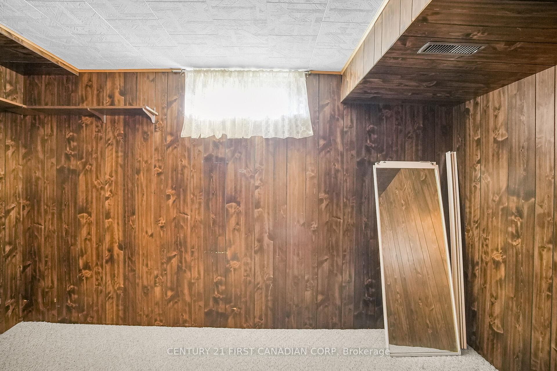 119 Bancroft Road photo 27