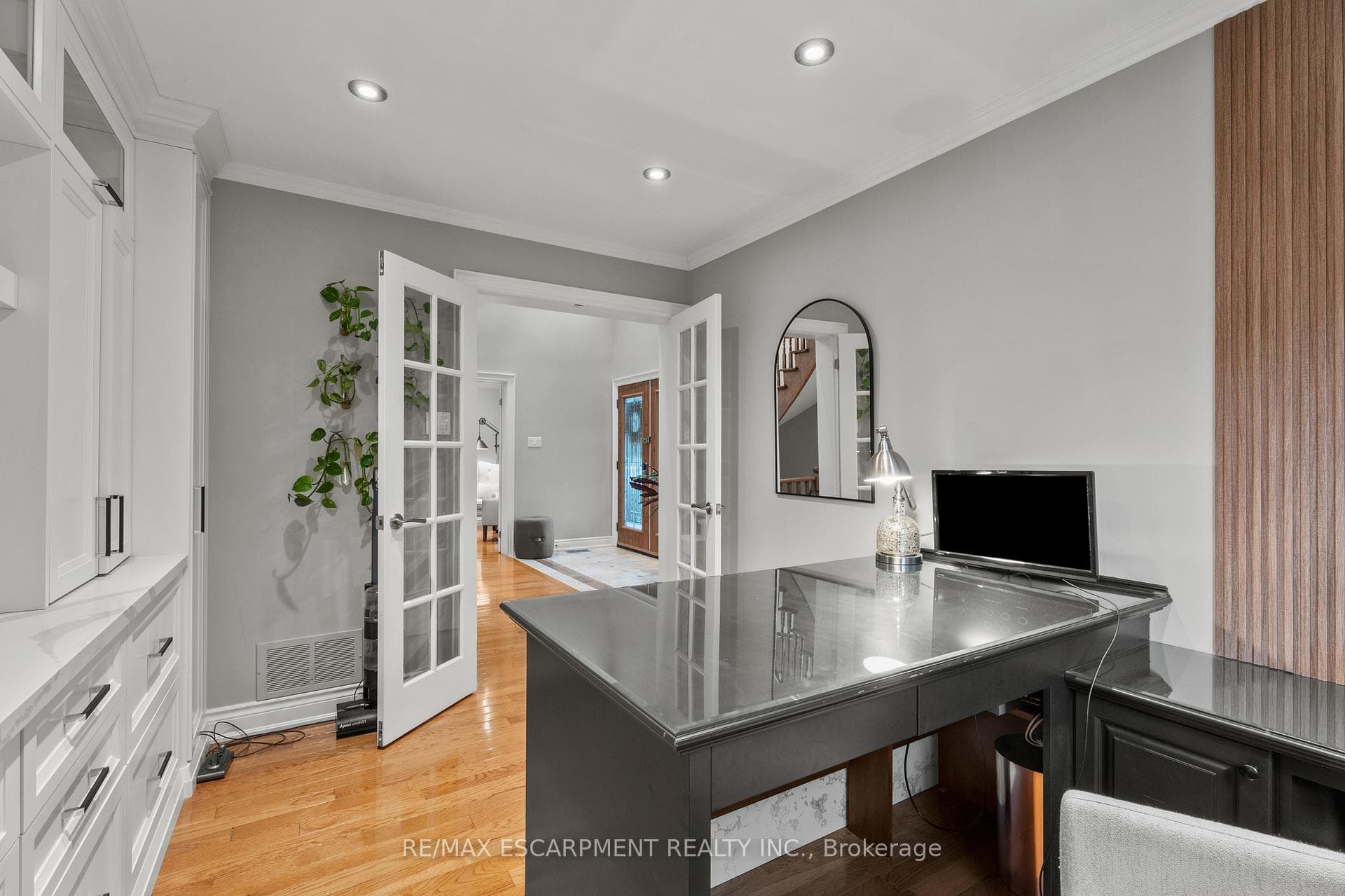 1759 Featherston Court photo 16
