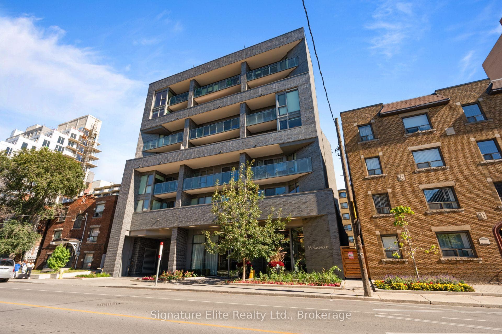 109 Vaughan Road Unit 304 photo 11