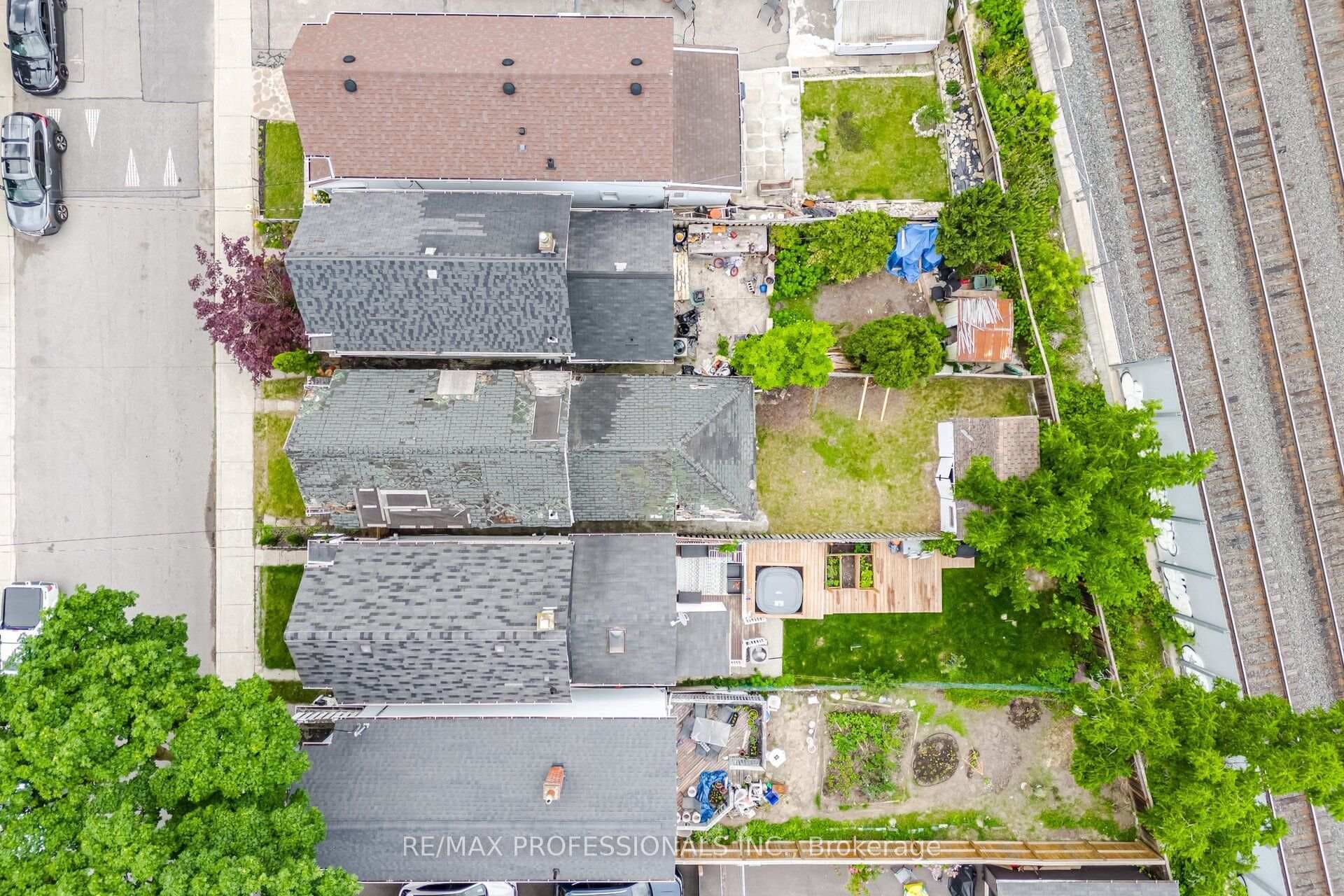 39 Holley Avenue photo 11