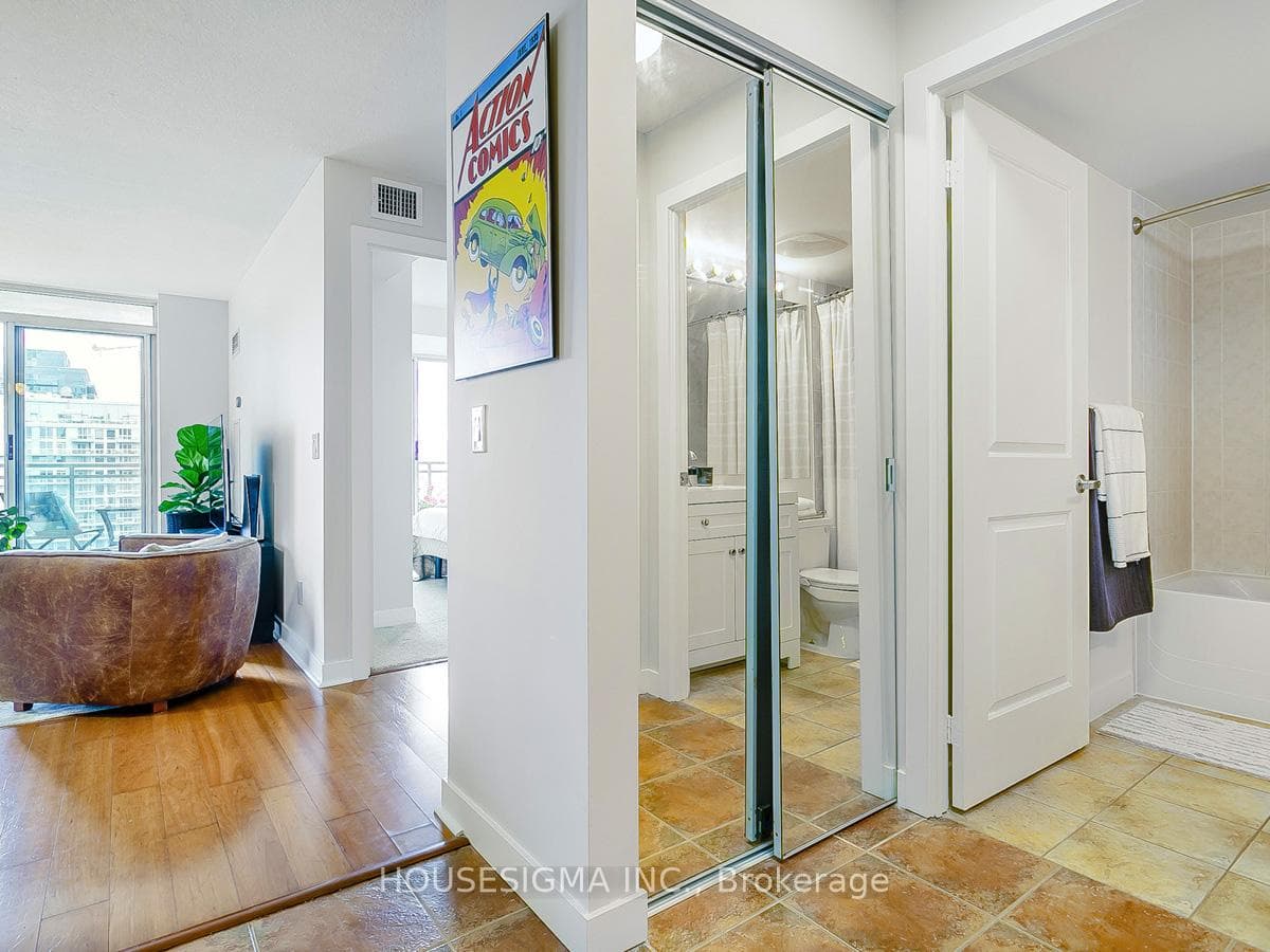 50 Lynn Williams Street Unit 712 photo 12