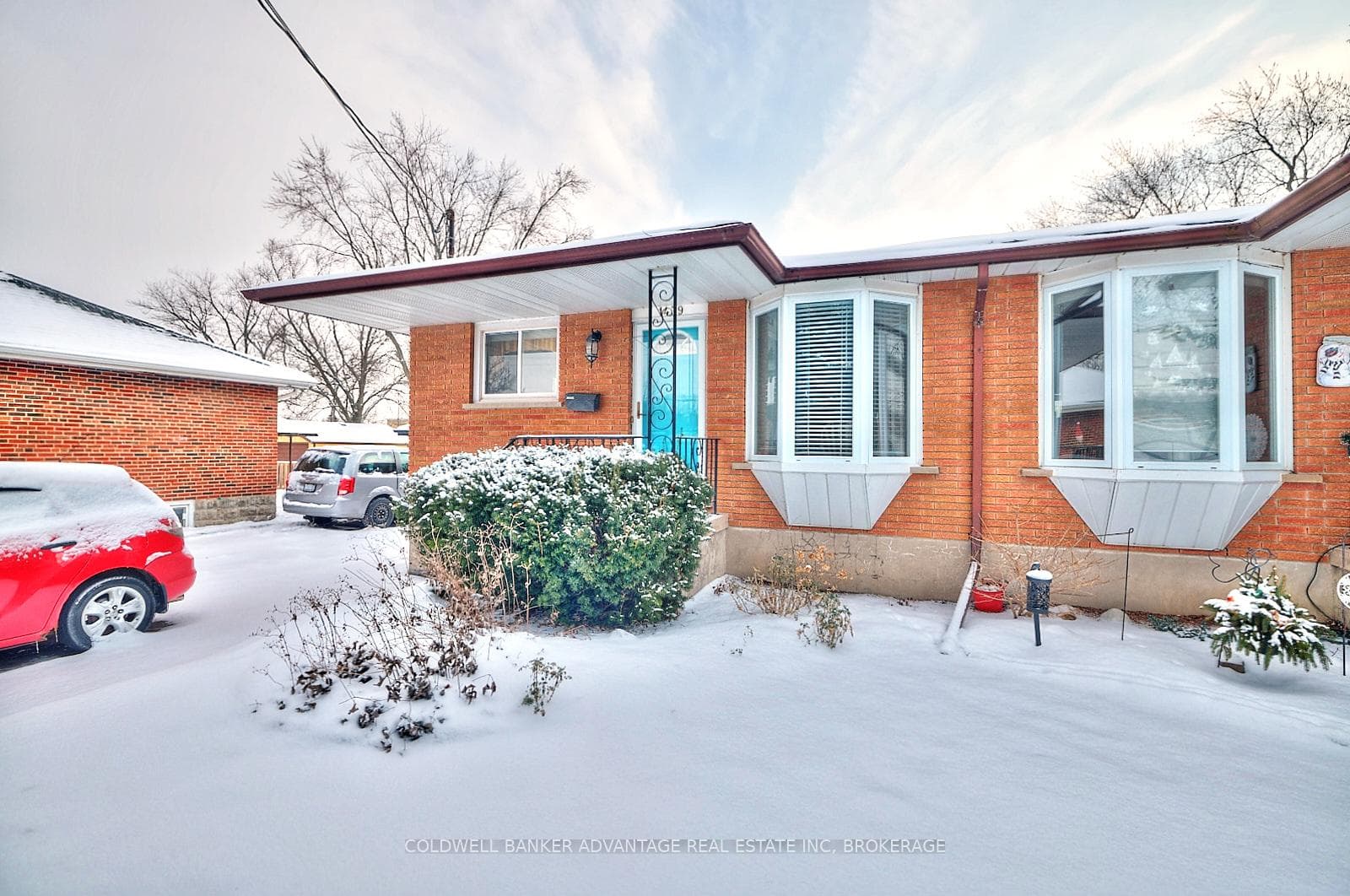 1439 STATION Street photo 2