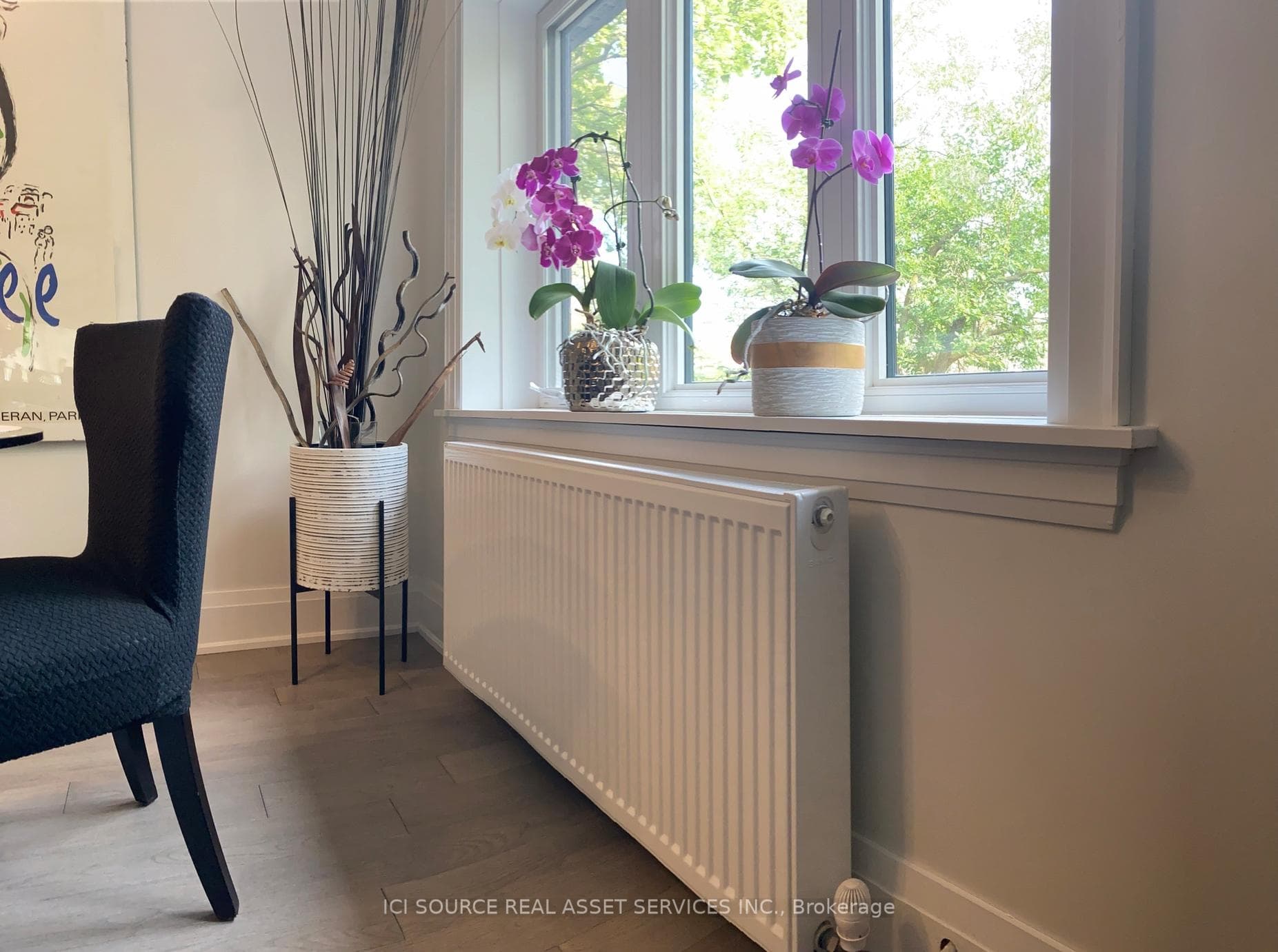 27 Glen Elm Avenue photo 36