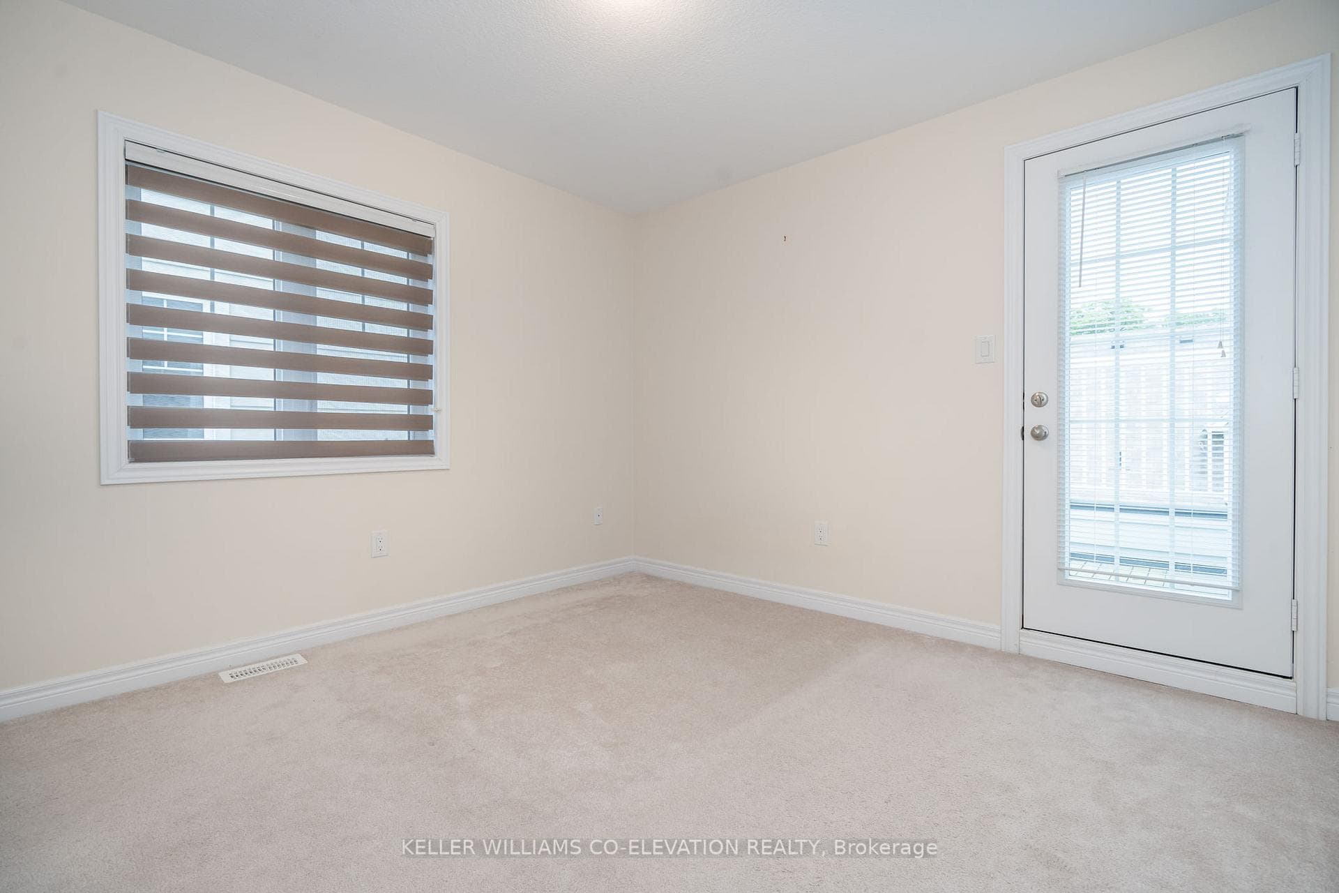 85 Riverwalk Place photo 17