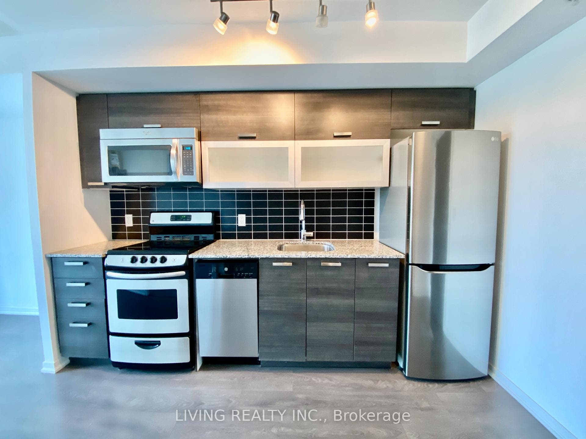 68 Abell Street Unit 533 photo 5