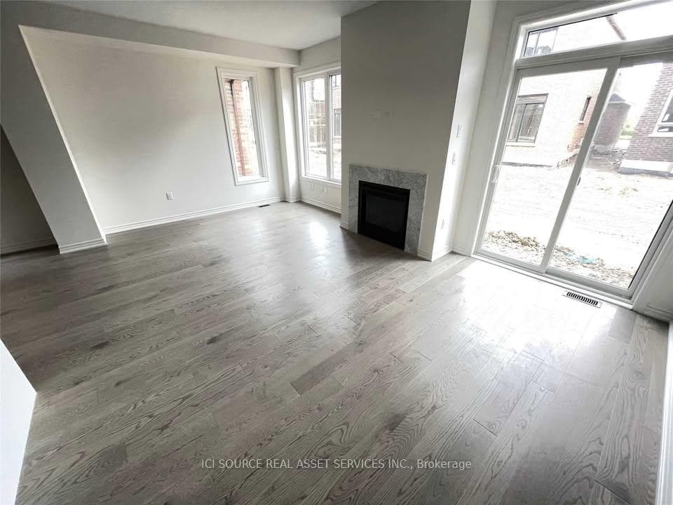 33 Macpherson Street photo 11