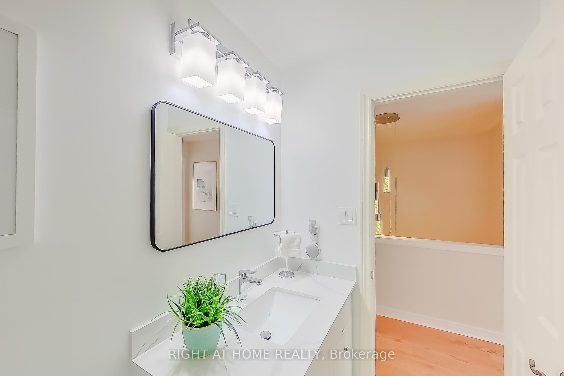 103 Foxchase Avenue Unit 23 photo 25