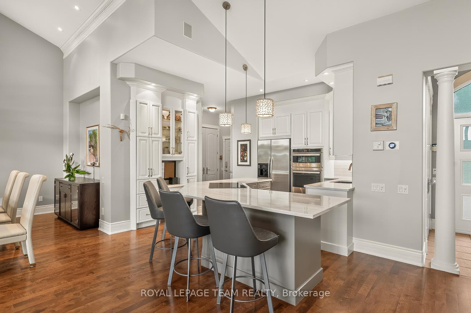 6361 Radisson Way photo 9
