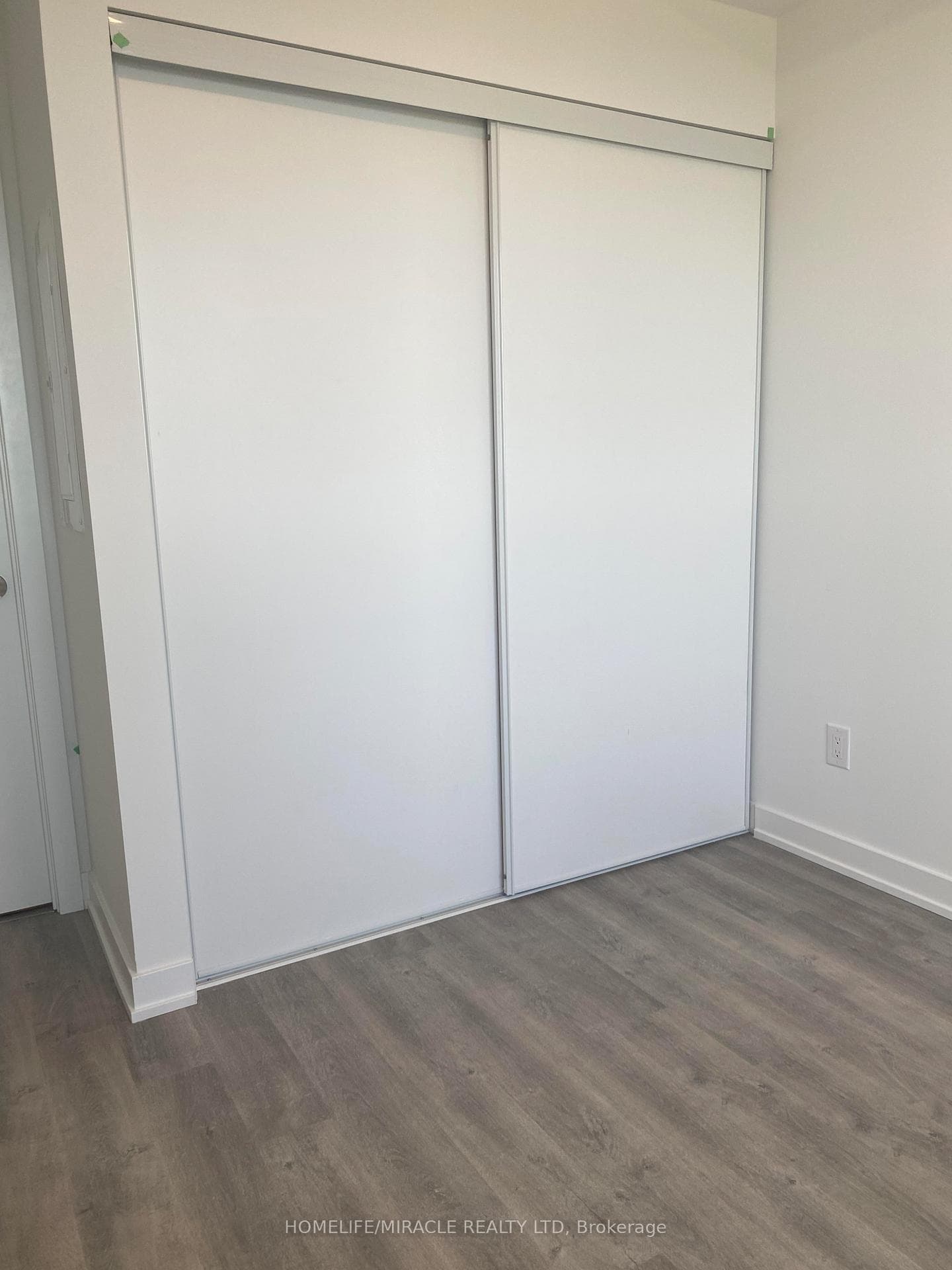 5105 Hurontario Street Unit 1706 photo 31