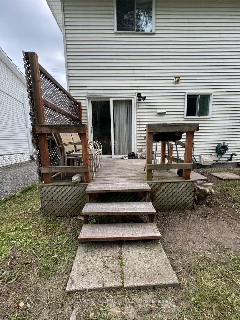 26 Hergott Avenue photo 29