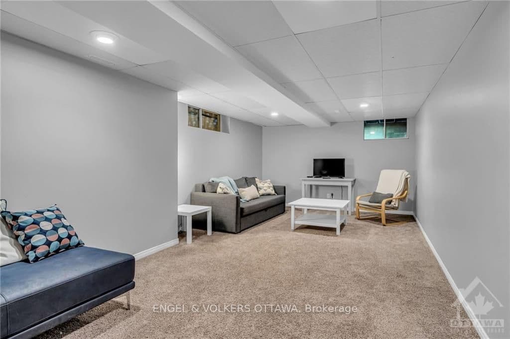 45 SPRINGCREEK Crescent photo 27