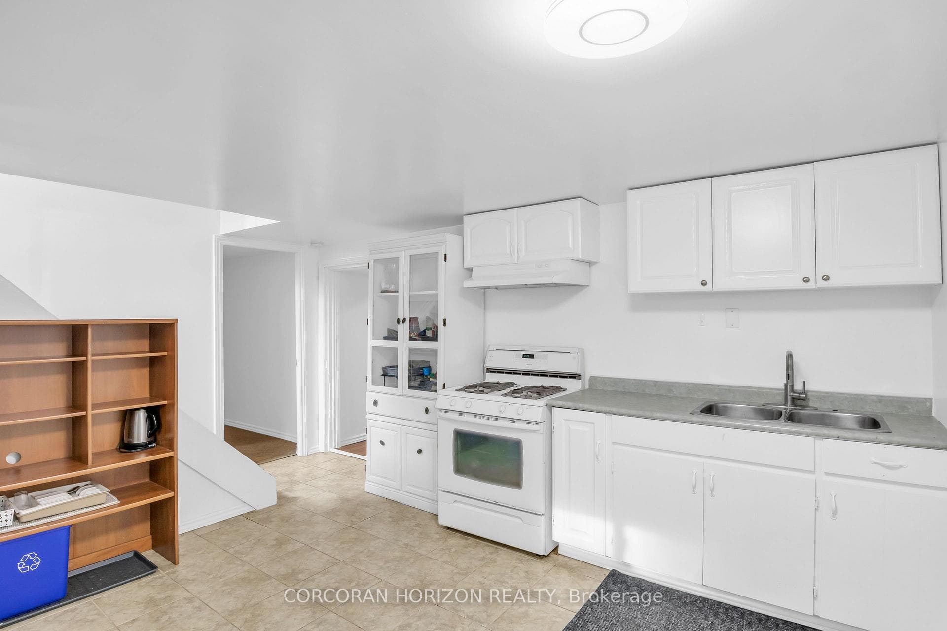 7226 Wellington Road photo 30