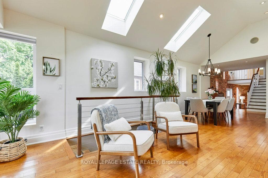 10 Queensgrove Road photo 8