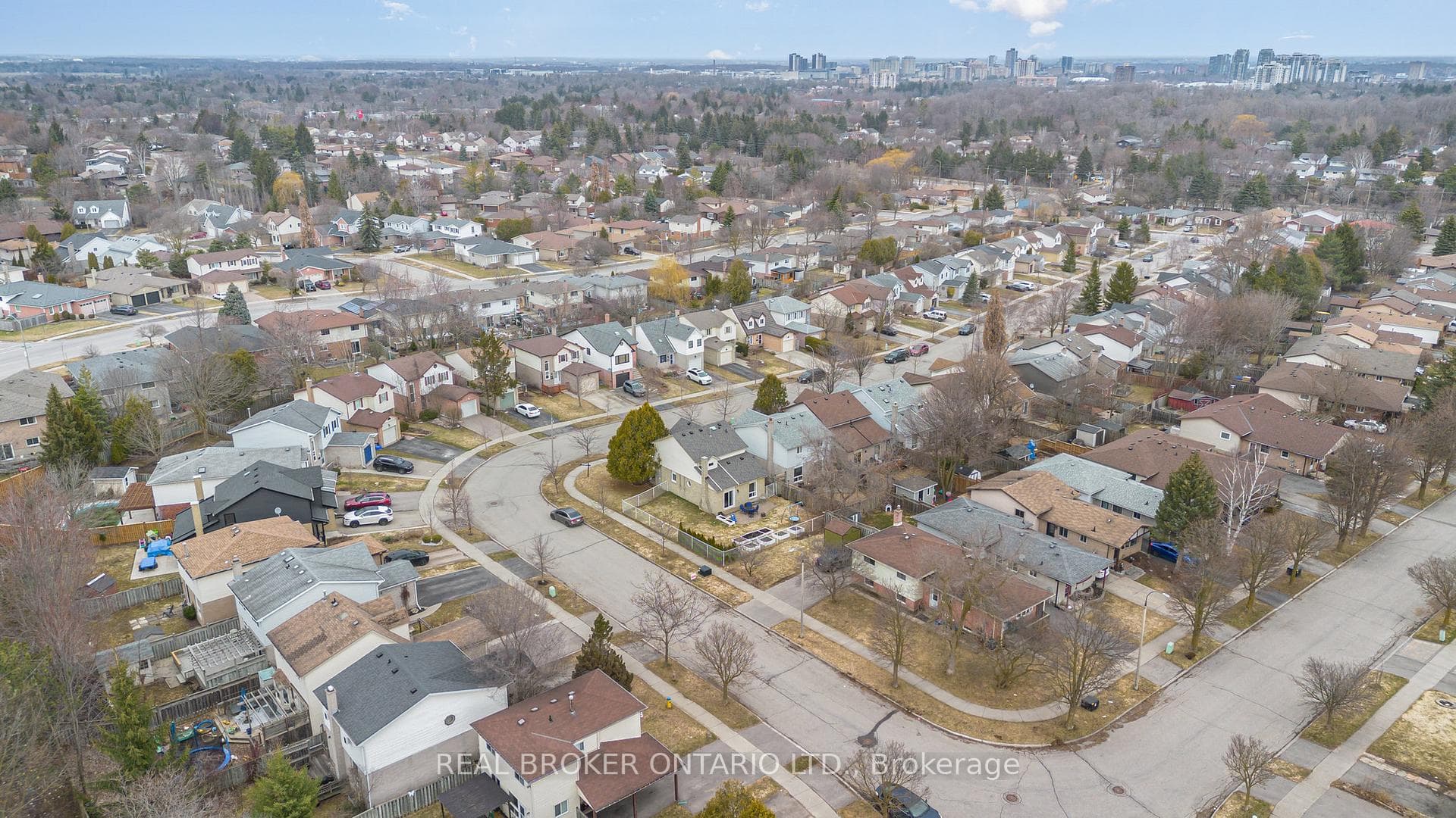 542 Drummerhill Crescent photo 27