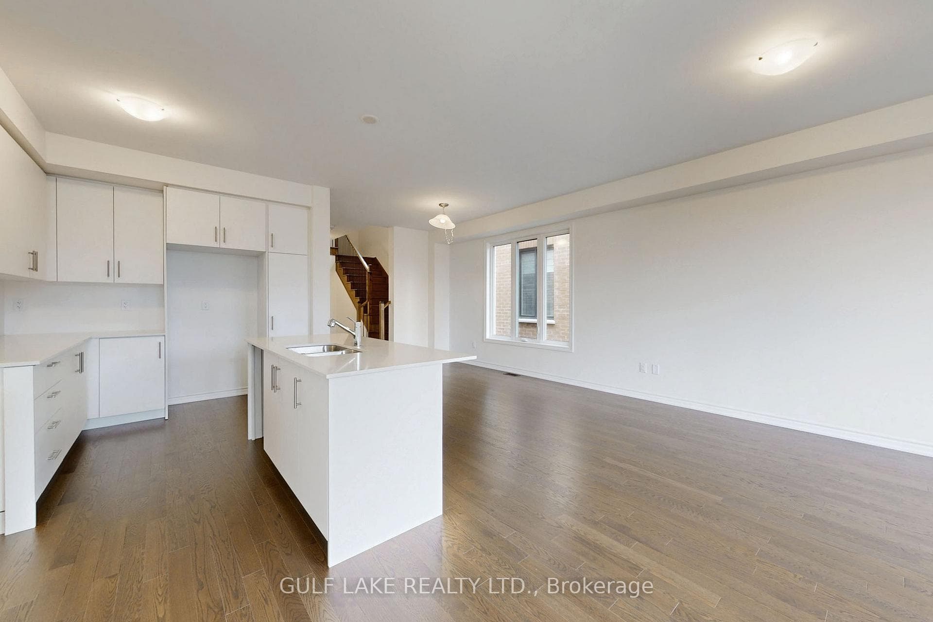 66 Phoenix Boulevard photo 10