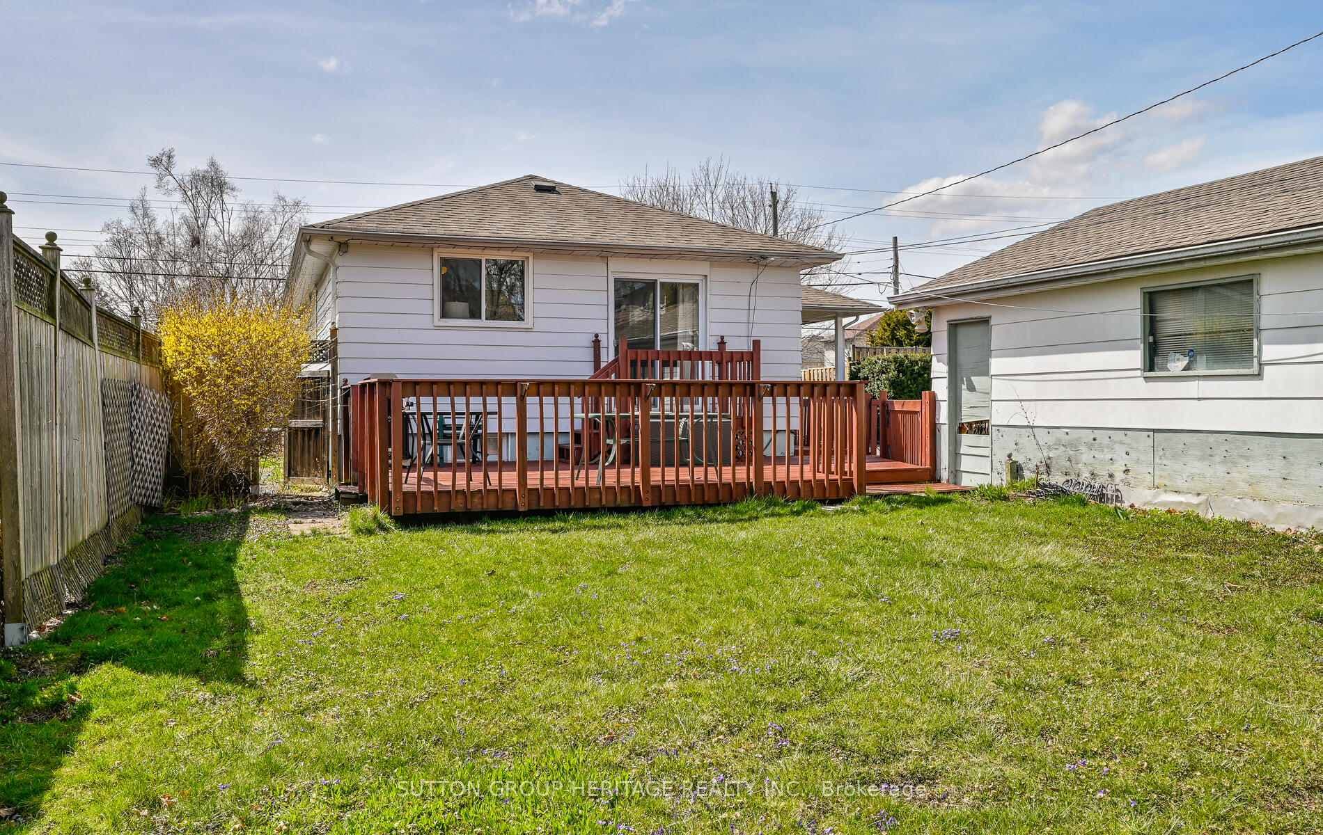 757 Liverpool Road photo 34