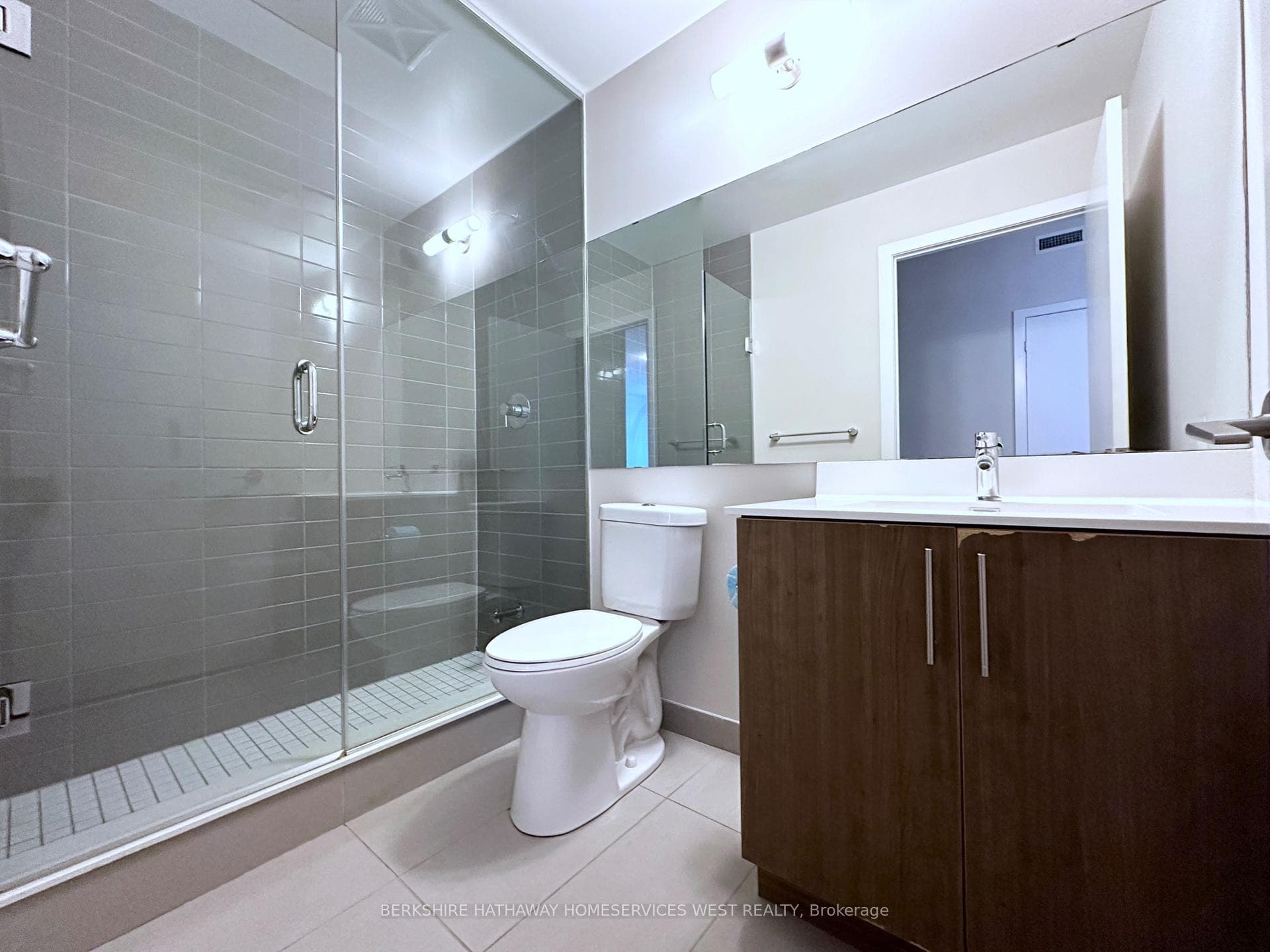 188 Clark Boulevard Unit 2010 photo 9