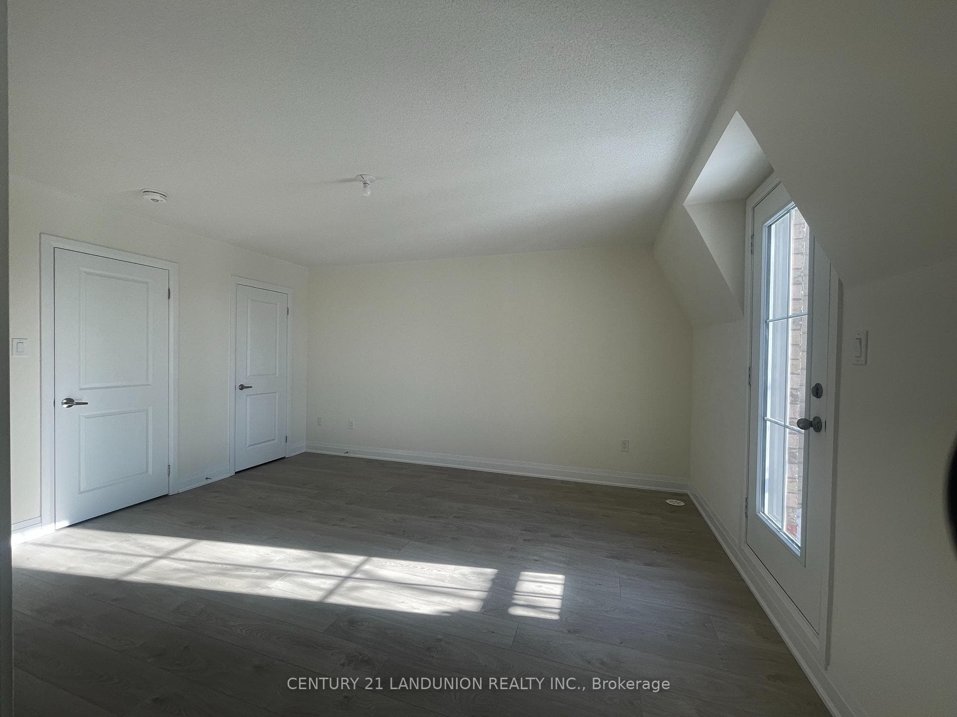 17 McConaghy Court photo 28