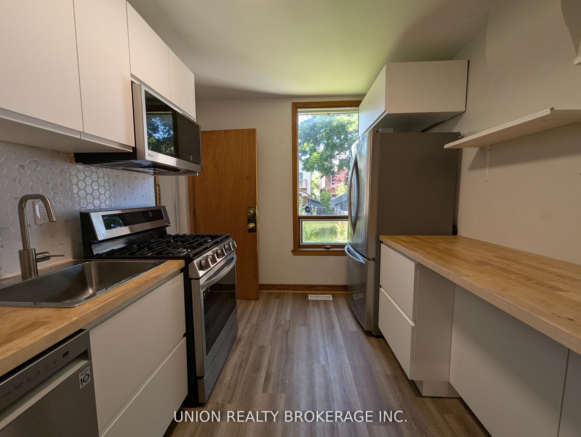 14 Harris Avenue photo 6