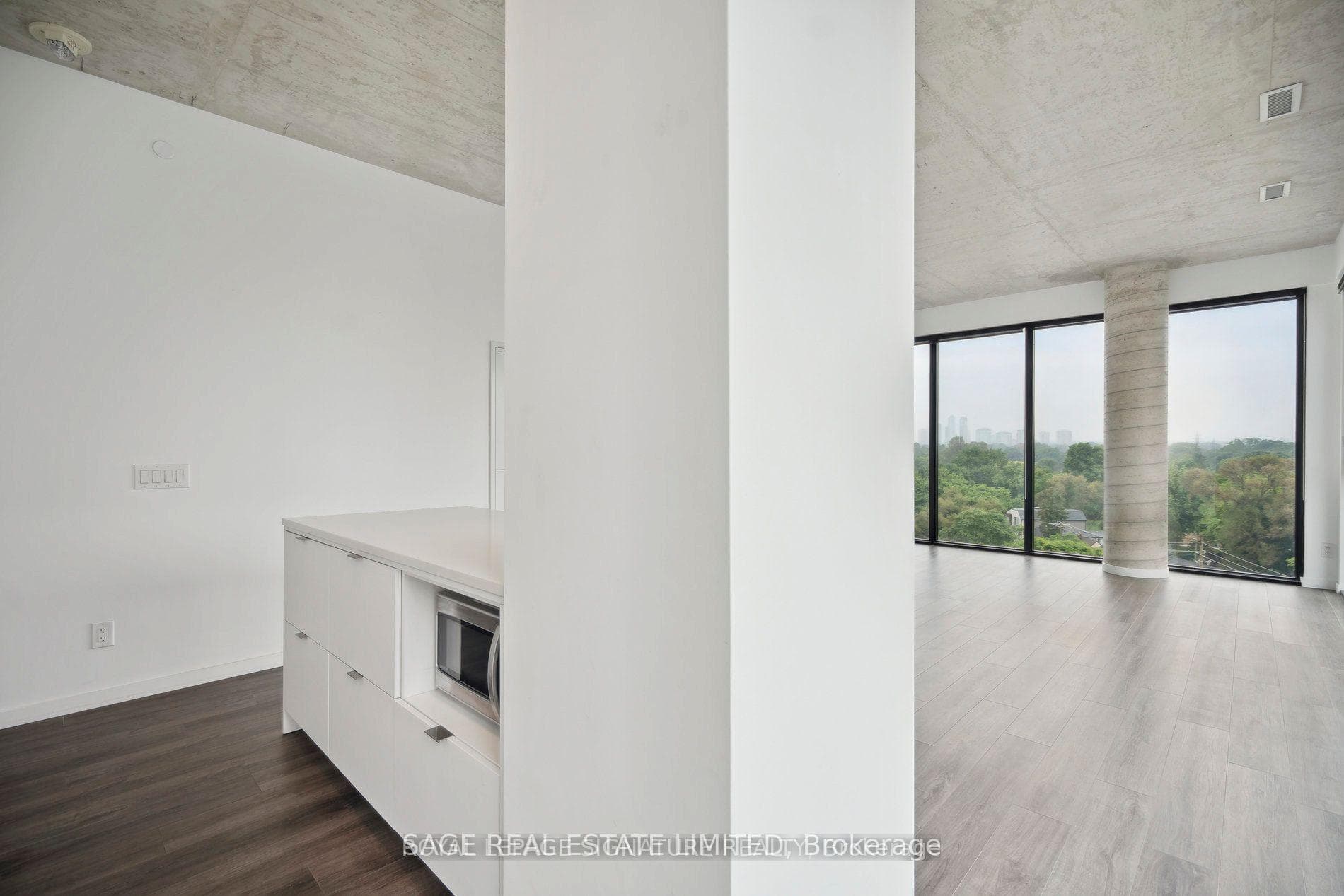 7 Smith Crescent Unit PH 808 photo 15