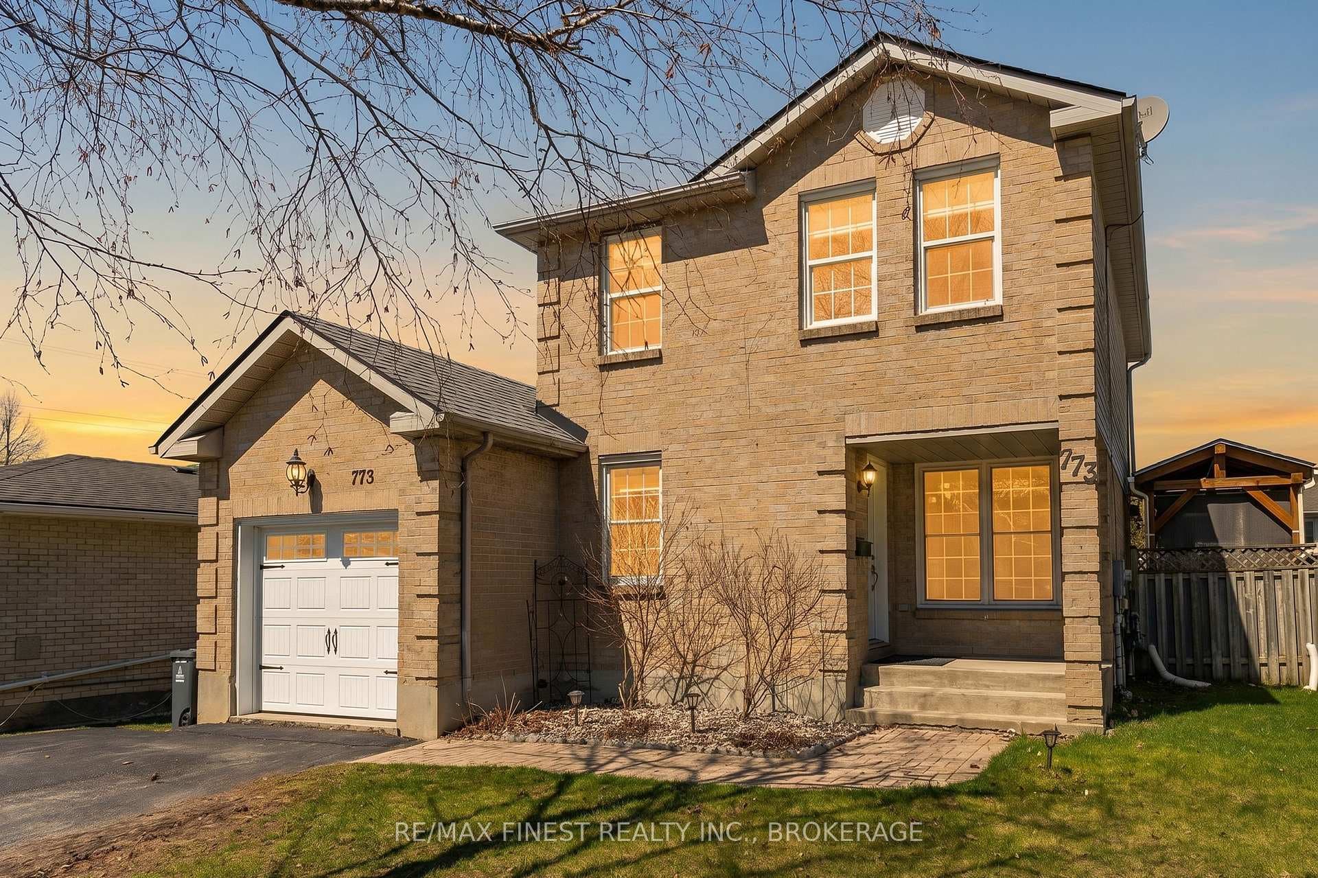 773 Davis Drive photo 1