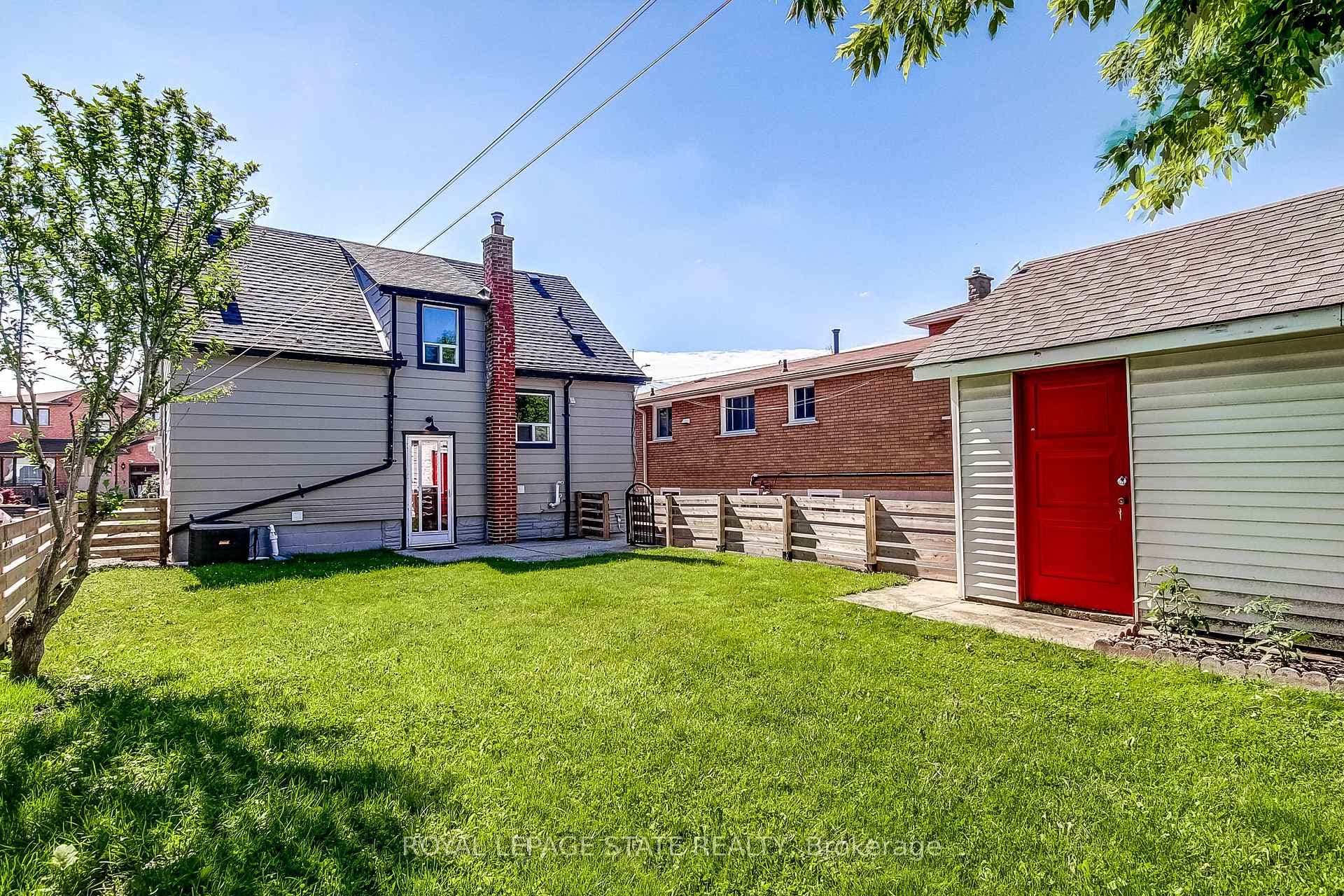 28 Delena Avenue photo 22
