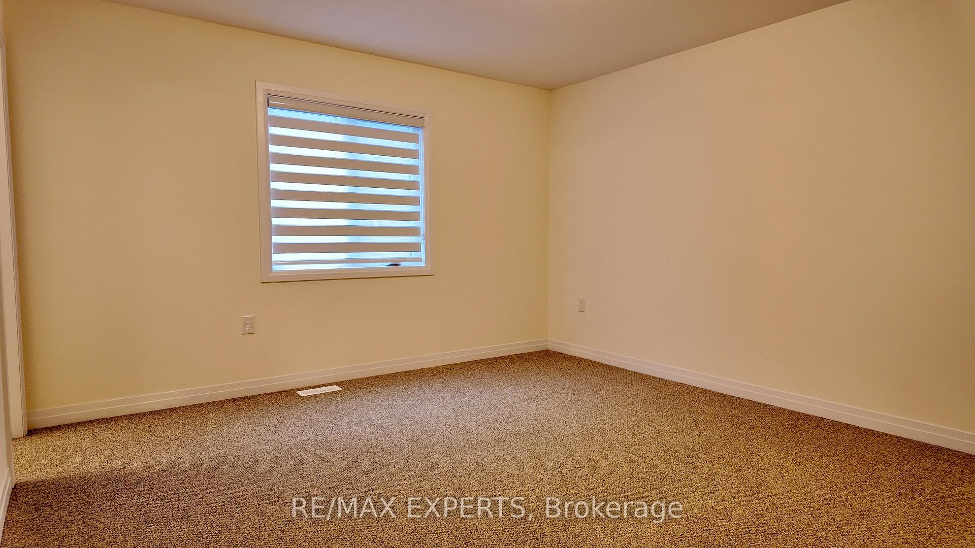 136 Raftis Street photo 11
