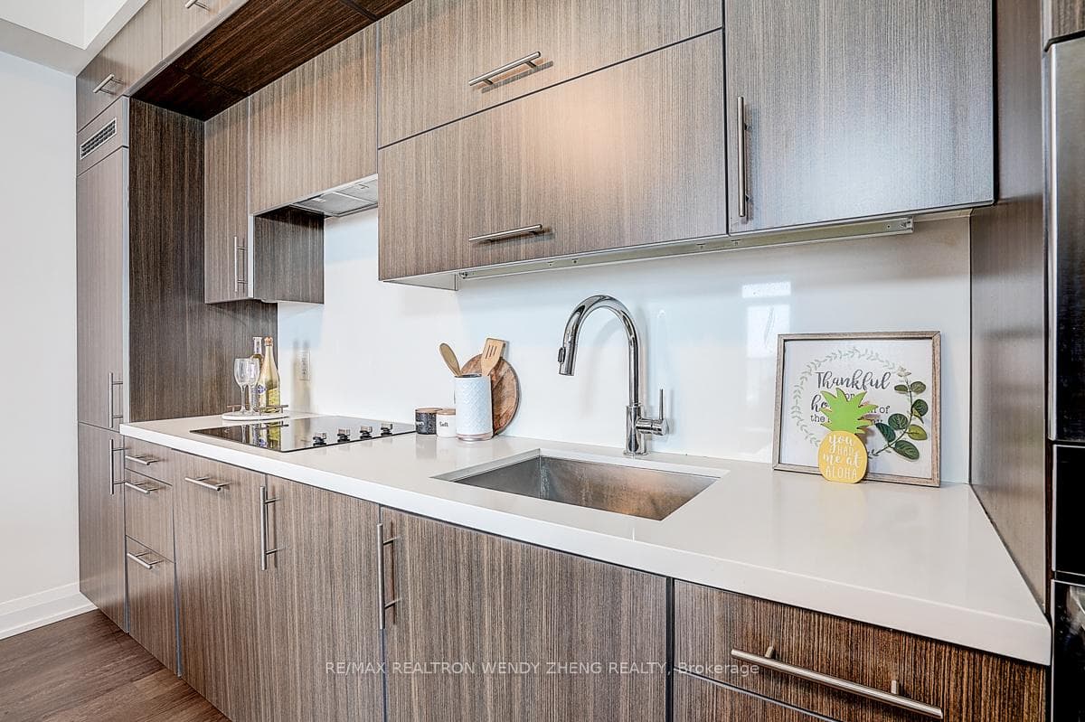 5 Sheppard Avenue Unit 4021 photo 6