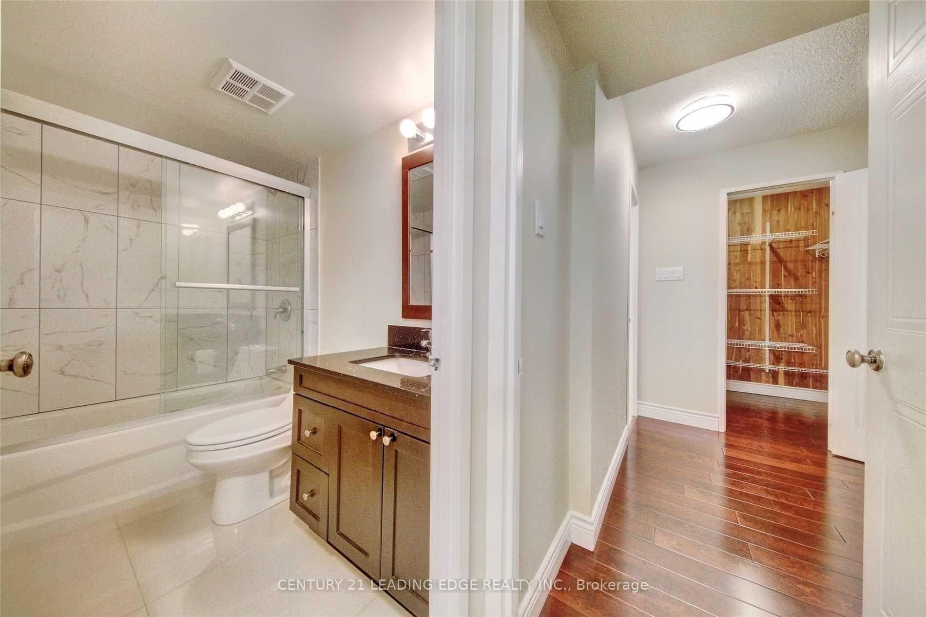 5 Kenneth Avenue Unit 705 photo 20