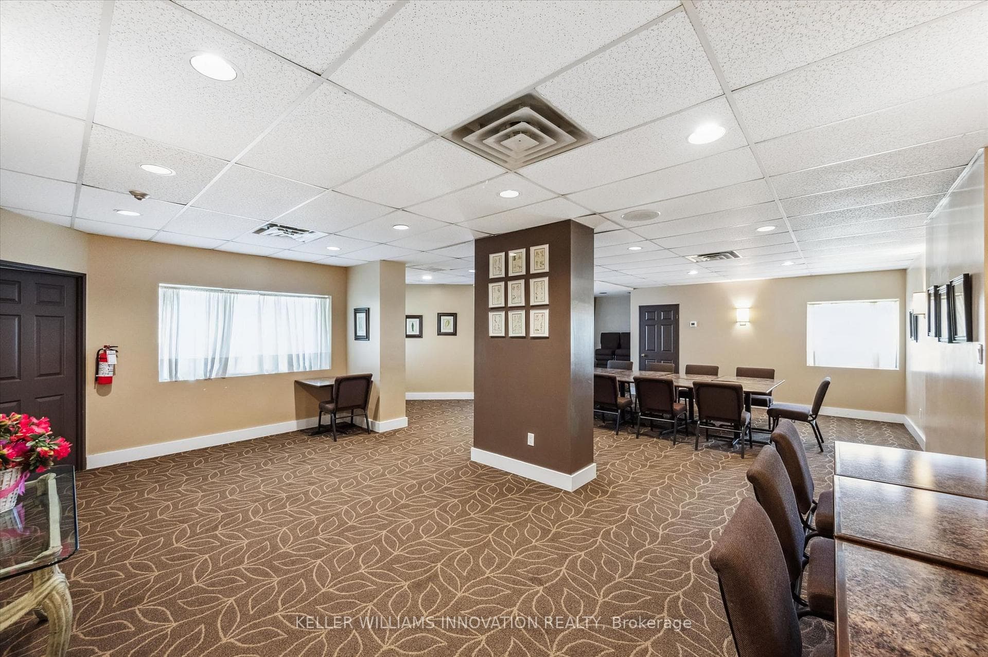 265 Westcourt Place Unit 1010 photo 41