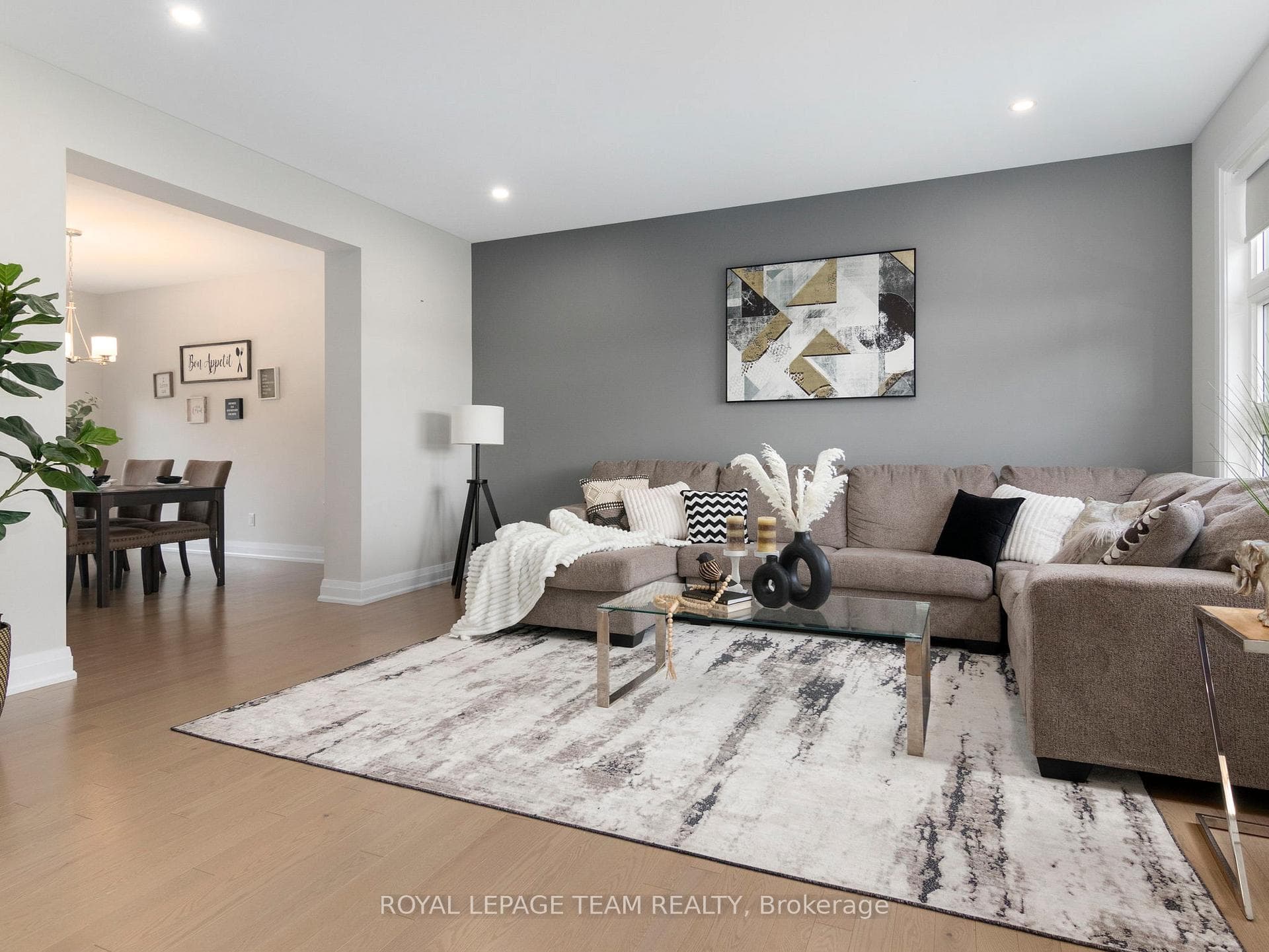 149 ARGILE Street photo 3