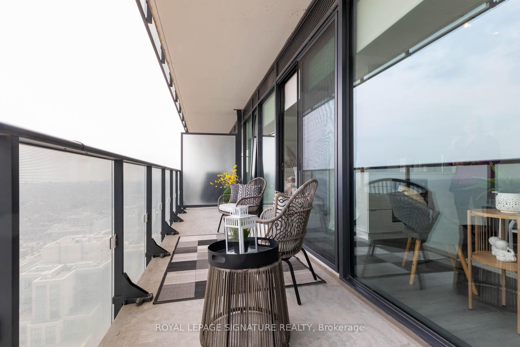 185 Roehampton Avenue Unit 2805 photo 18