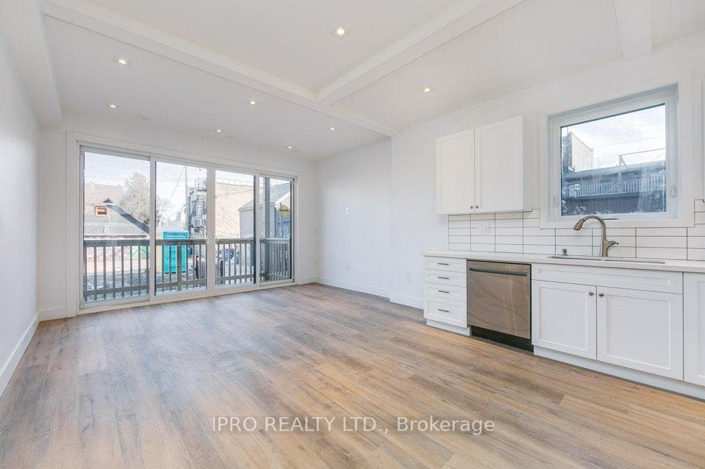 455 Ossington Avenue Unit 1 photo 12