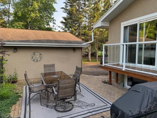 42 McGillivray Avenue photo 31