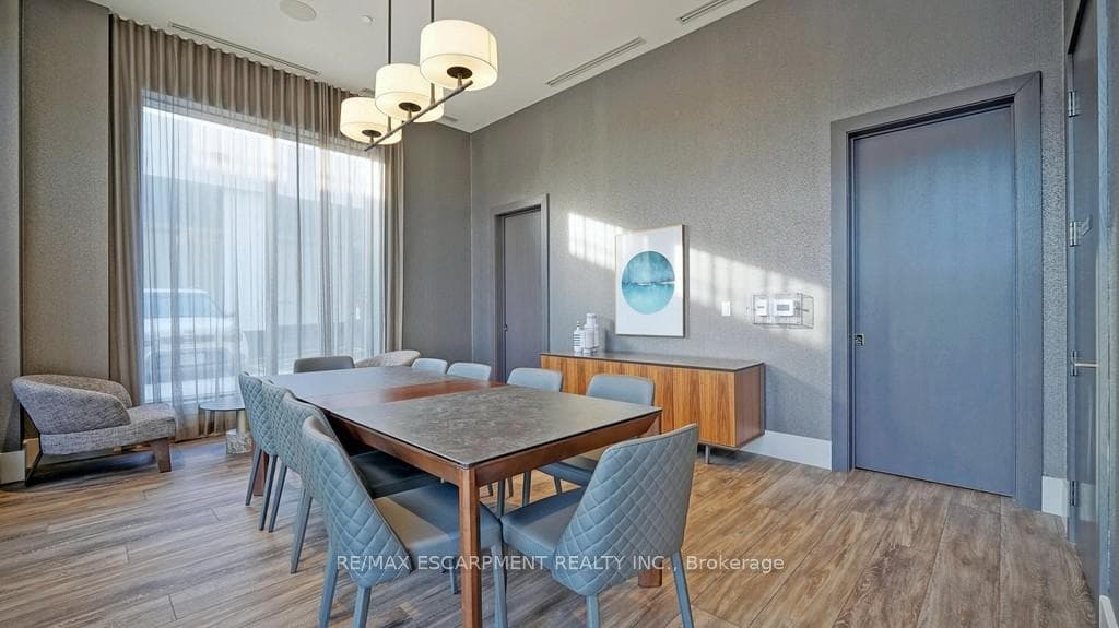 2550 Simcoe Street Unit 408 photo 23