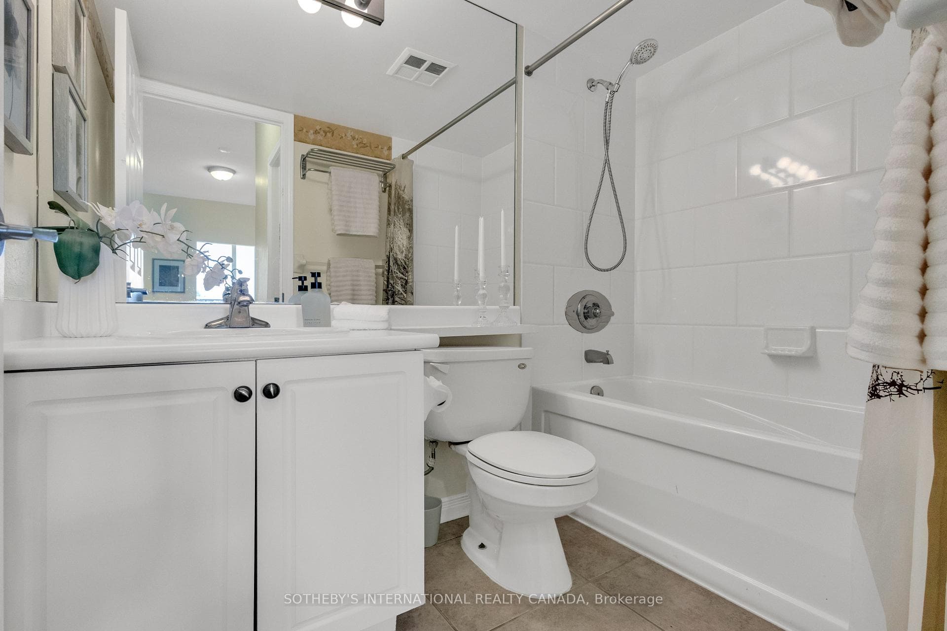 451 Rosewell Avenue Unit 506 photo 27