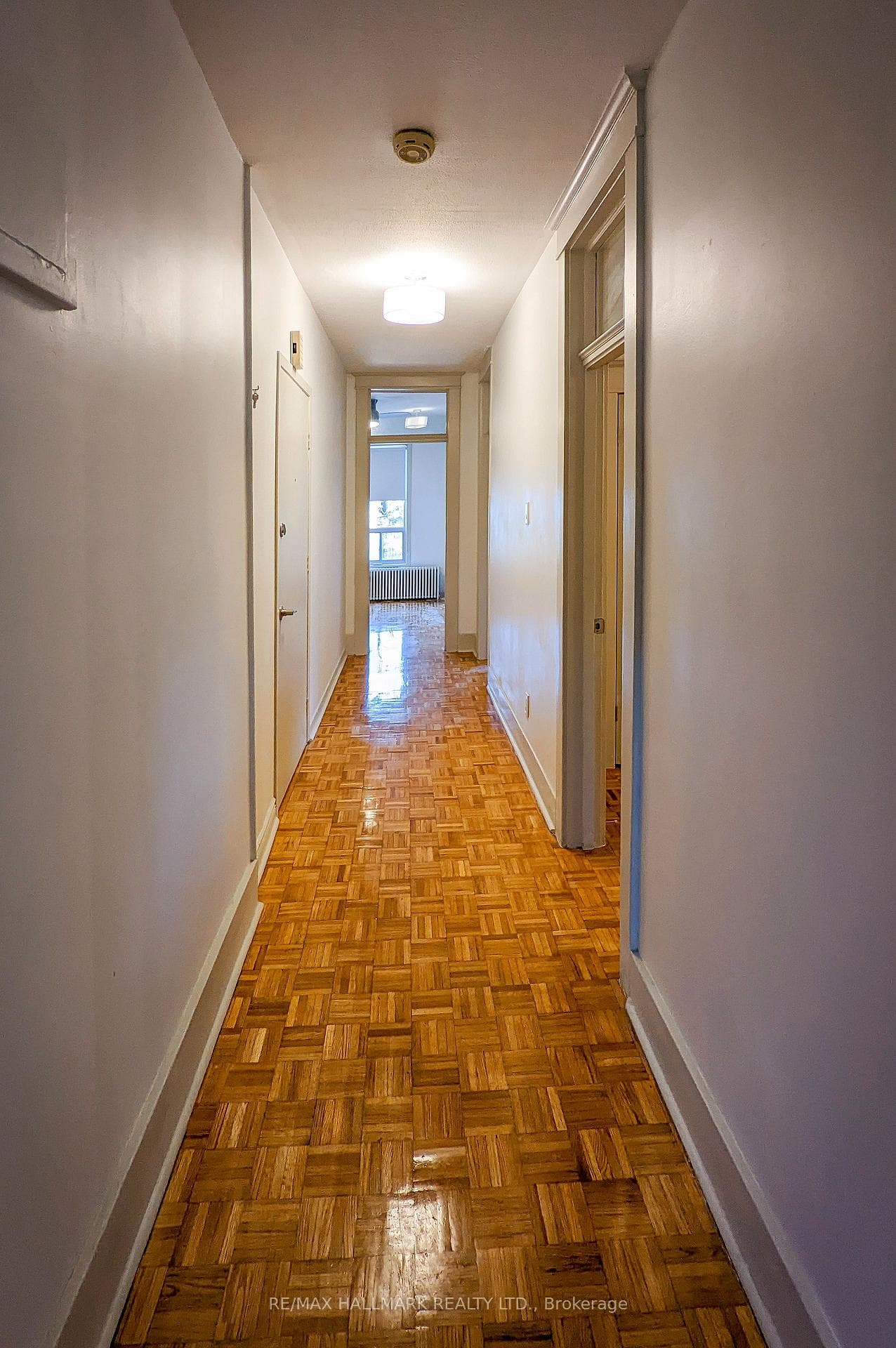 371 St Clarens Avenue Unit 2nd Floor photo 3