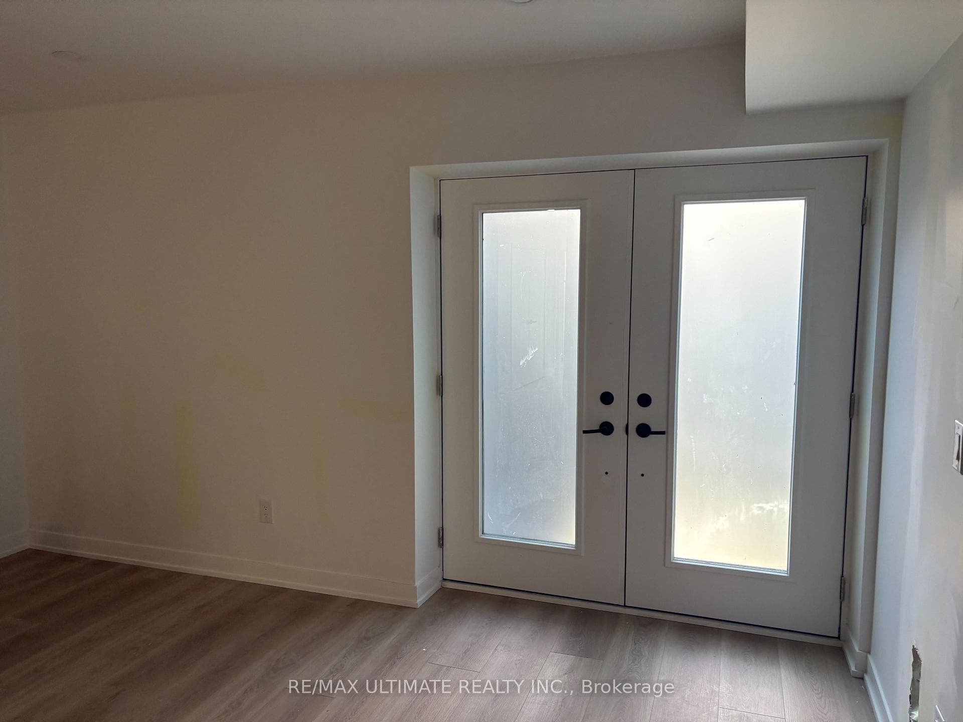 249 Silverthorn Avenue Unit Lower photo 4