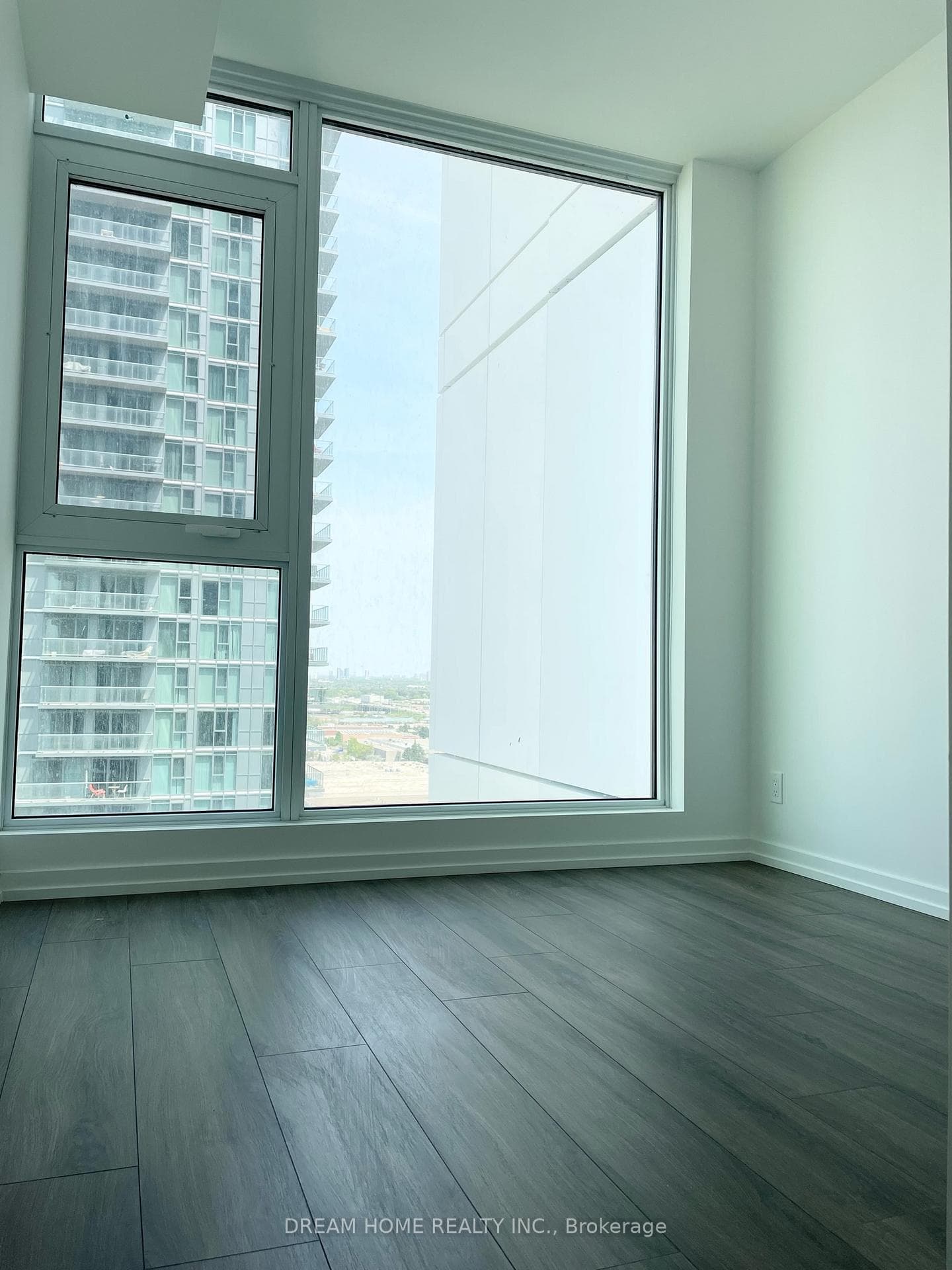 7890 Jane Street Unit 2109 photo 10