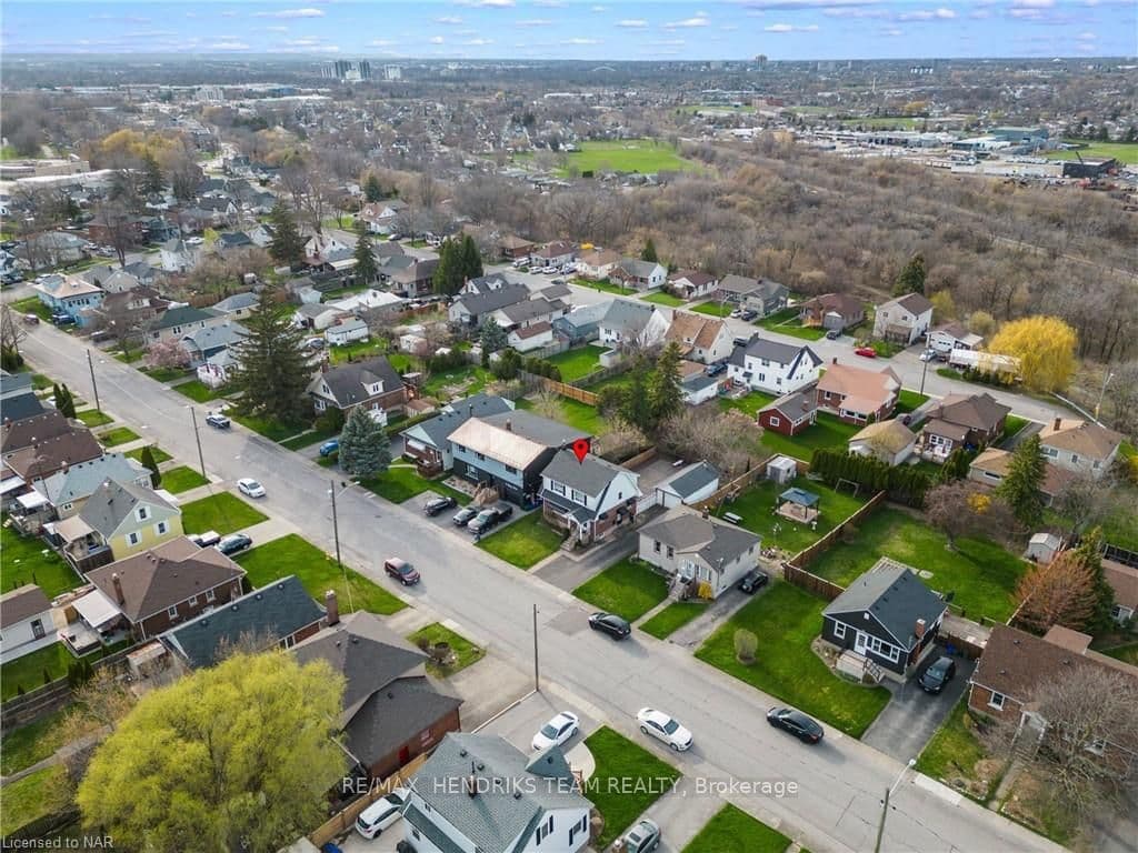 19 FAIRBURN Avenue photo 36