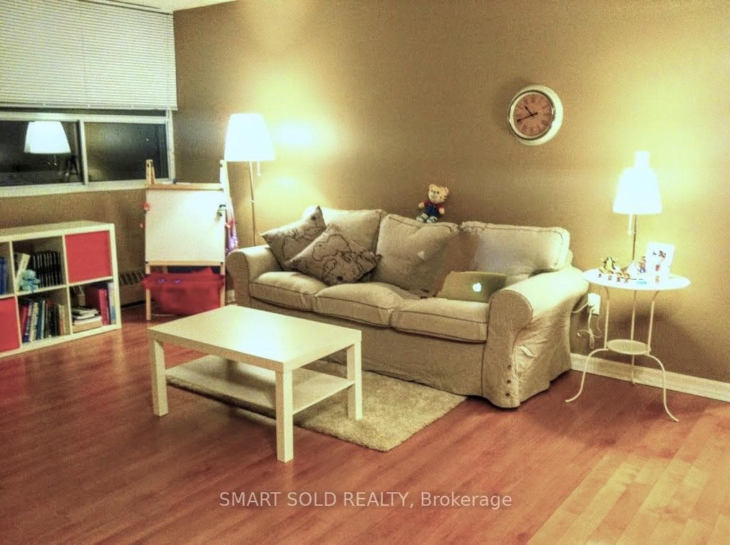 2263 Marine Drive Unit 503 photo 3