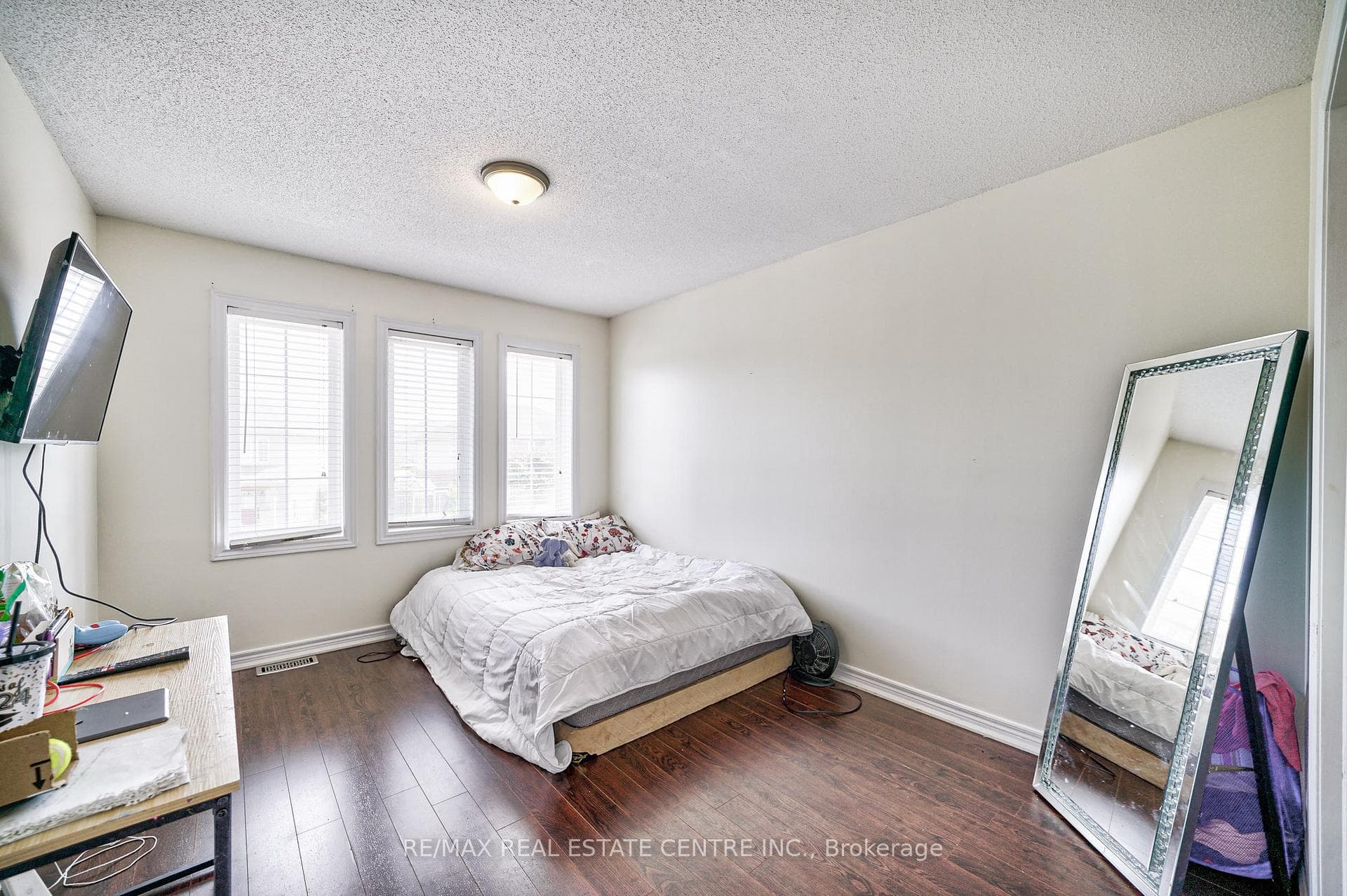 32 Cedarville Drive photo 20