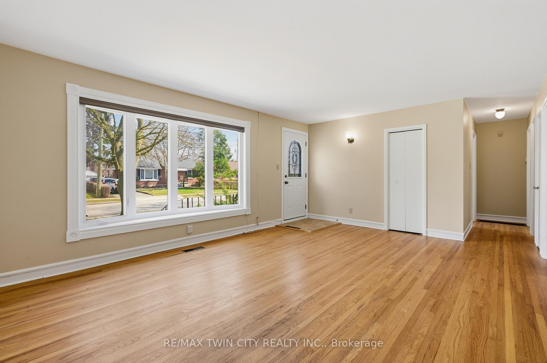 58 LOWREY Avenue photo 10
