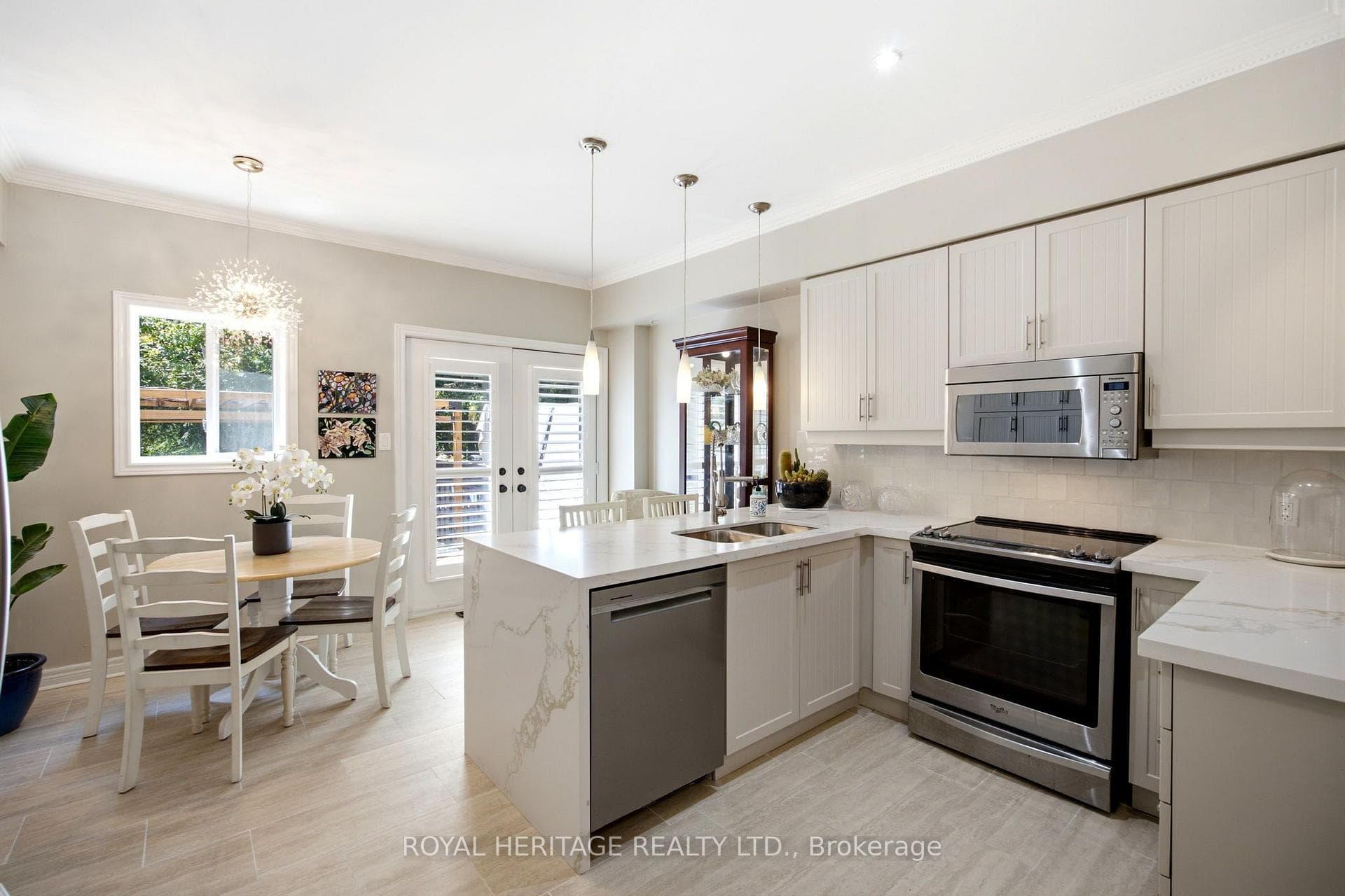 1330 Altona Road Unit 23 photo 13
