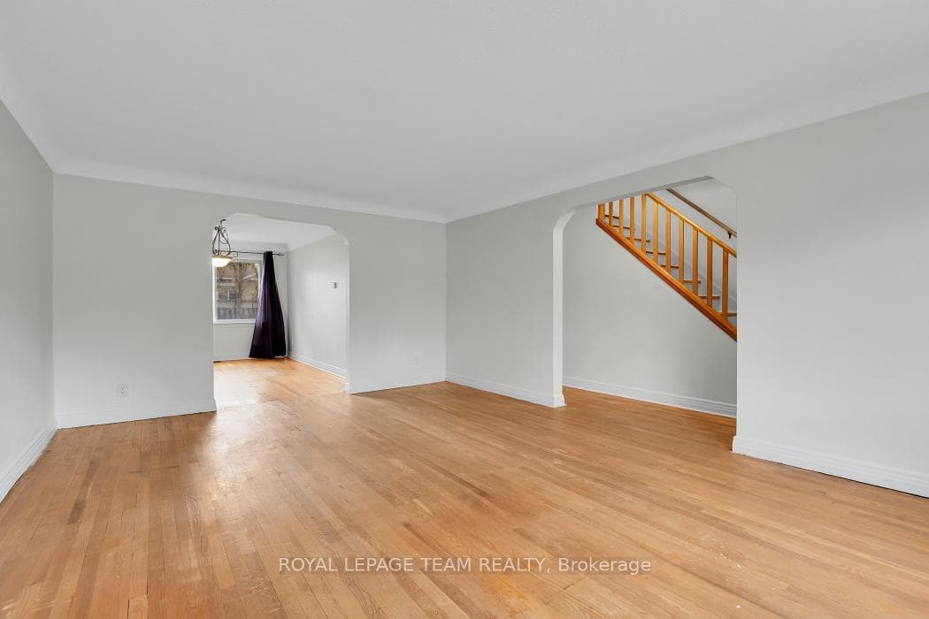 1104 Apolydor Avenue photo 8