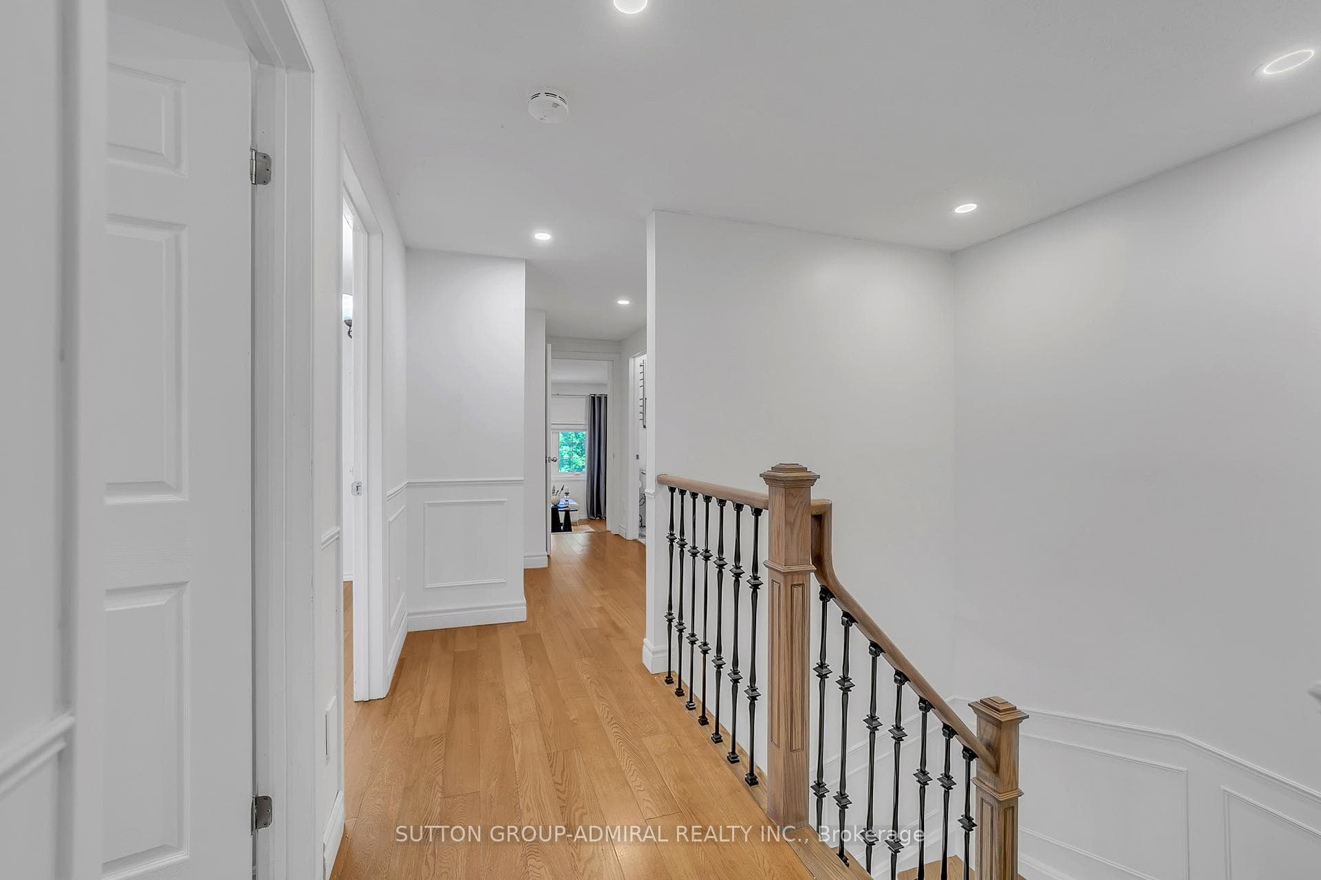 10 Park Lane Circle photo 26