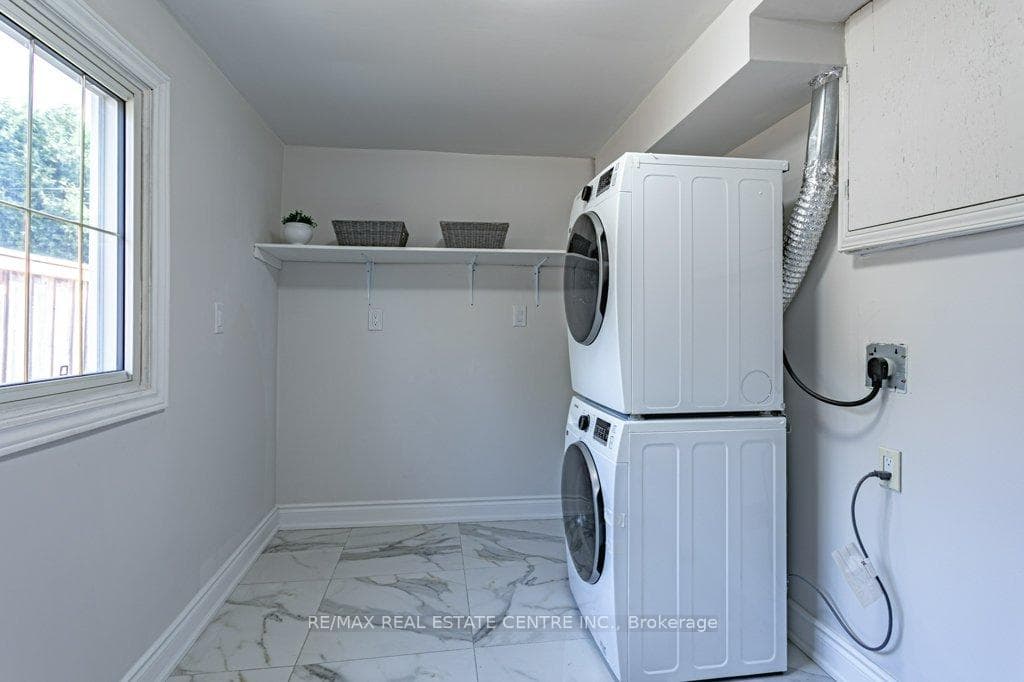 24 Appel Street photo 20