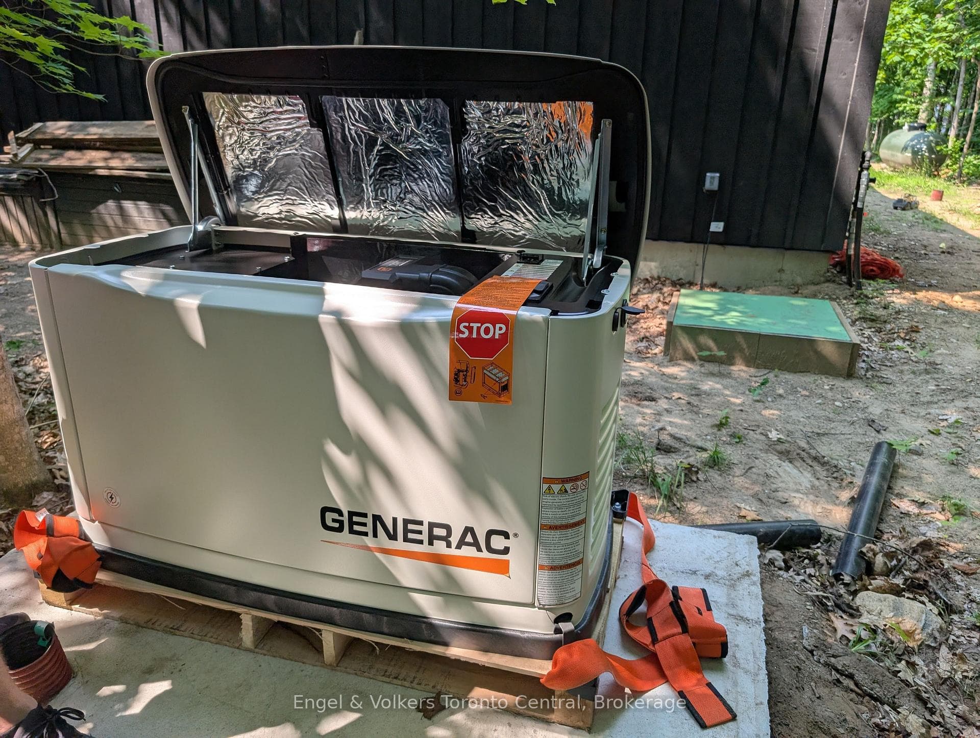 18 kW propane Generac runs full house and shop.