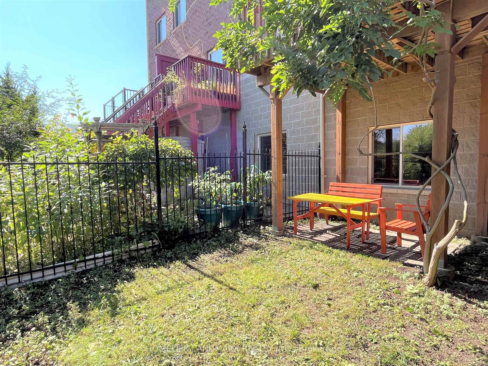 79 John Bell Crescent photo 37