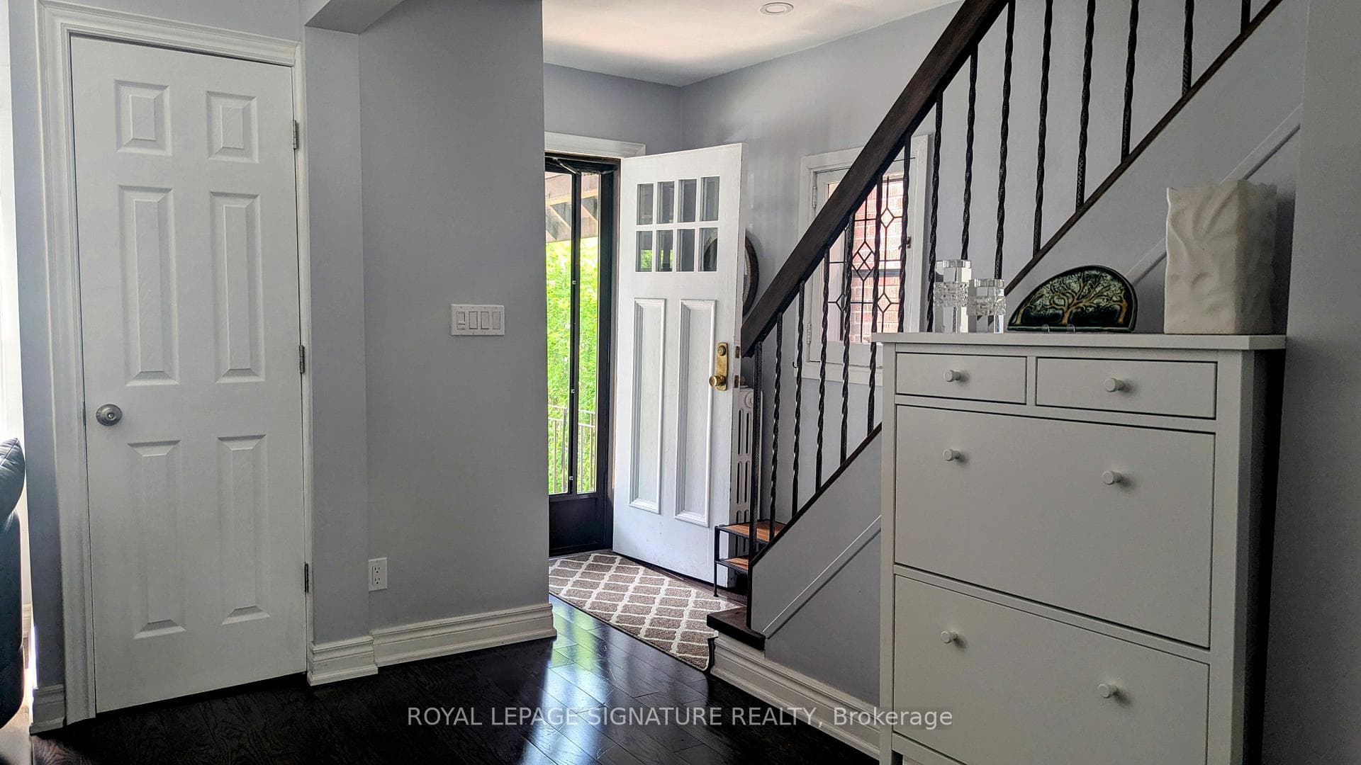 23 Lorindale Avenue photo 4